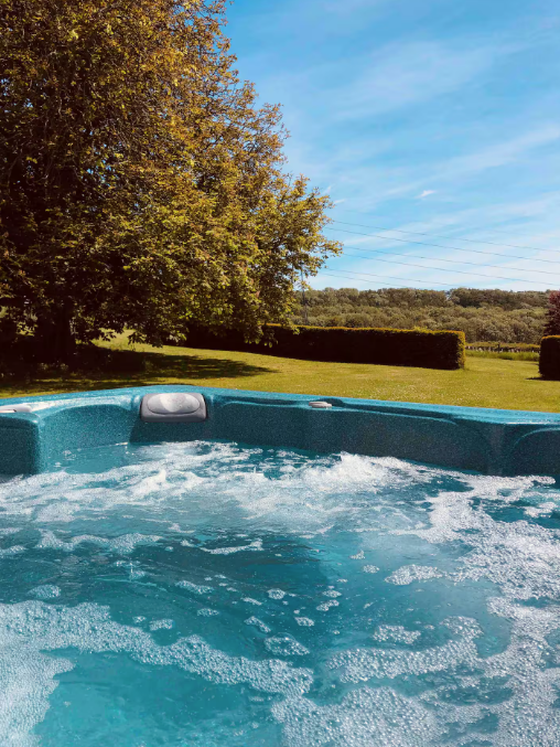 Opera Snapshot_2025-11-28_132405_www.airbnb.co.za.png