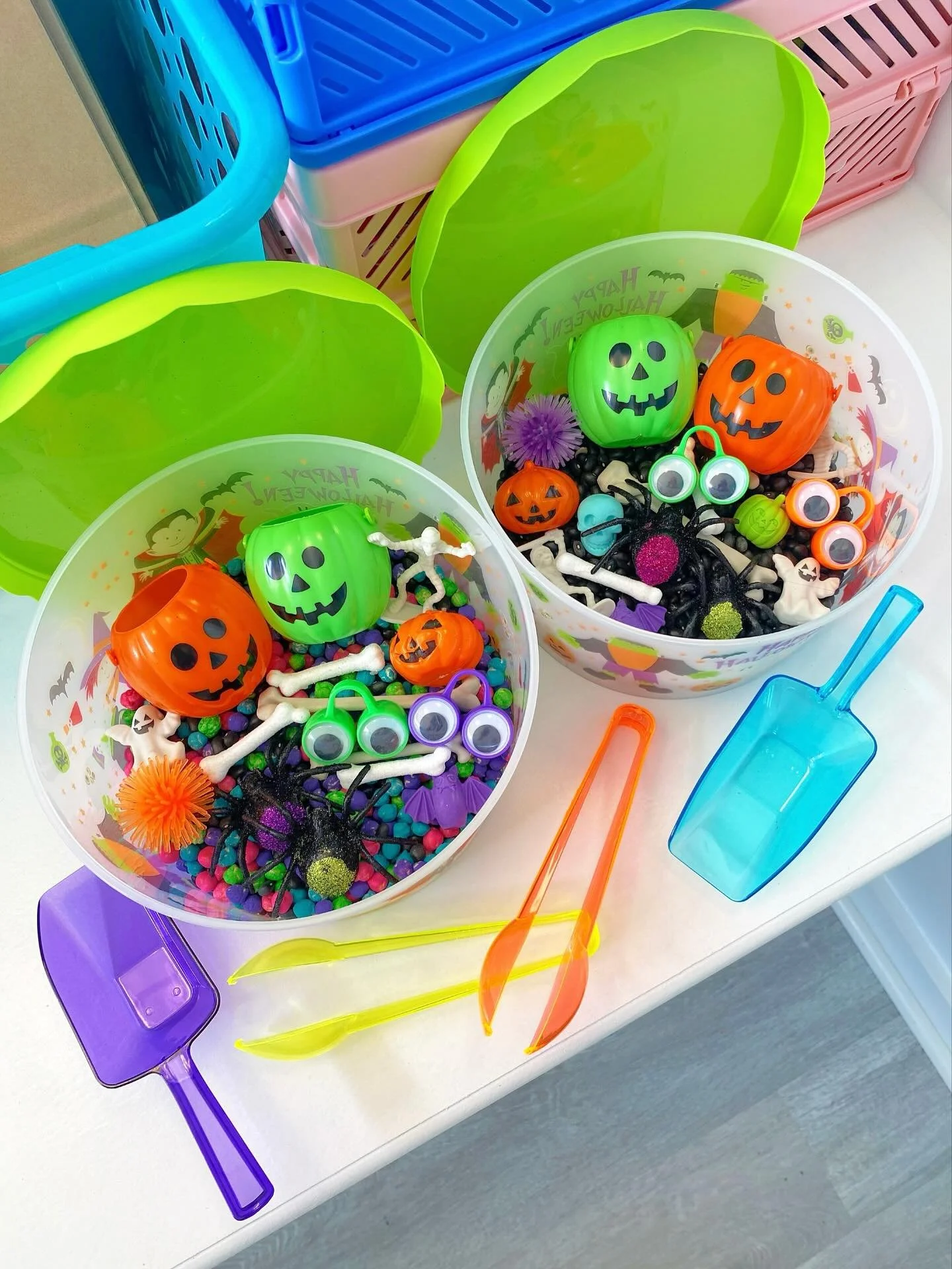 More sensory bins ready for pickup! 💜🧡🩷💚

We have Fall &amp; Halloween themed bins. Order now &amp; pickup at the playground. 🍁🎃🍂 

👉🏻 https://www.colorsofthealphabet.com/shop-rPlcD/p/fallsensorybins