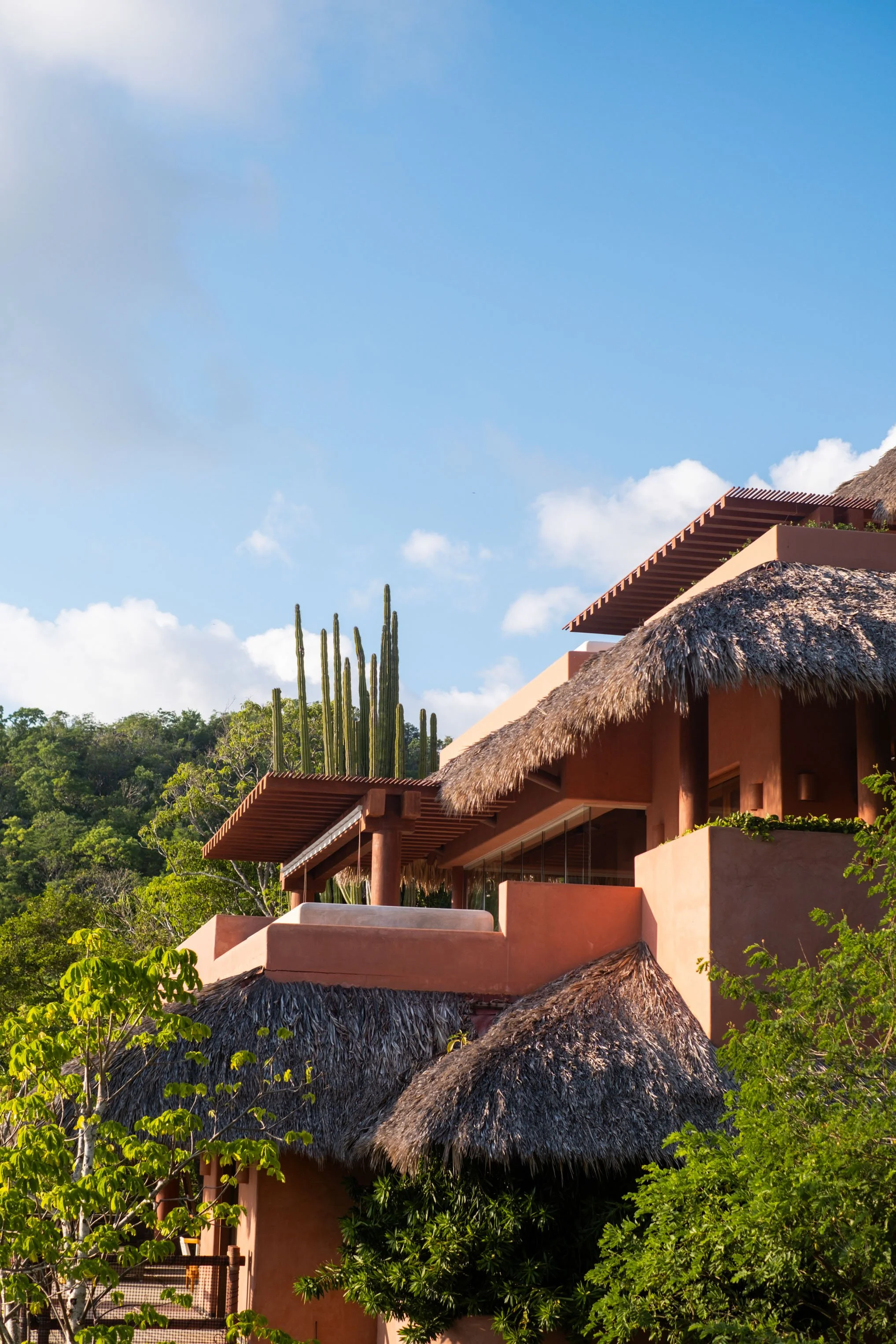 punta-garrobo-zihuatanejo-villa-airbnb-1-6265.jpg