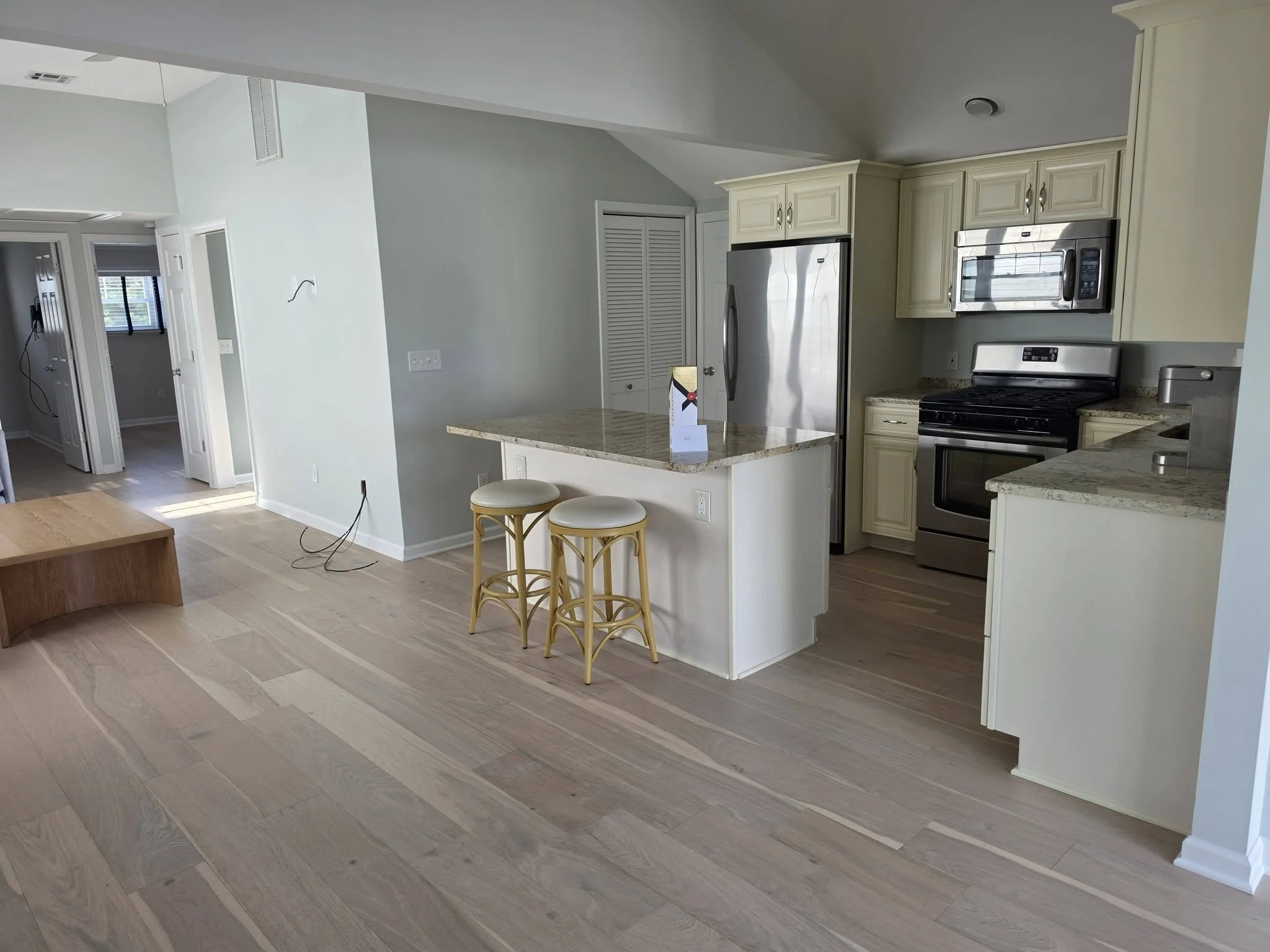 Mannington Floors Latitude Park City Wintry, 7in Engineered Hardwood Flooring