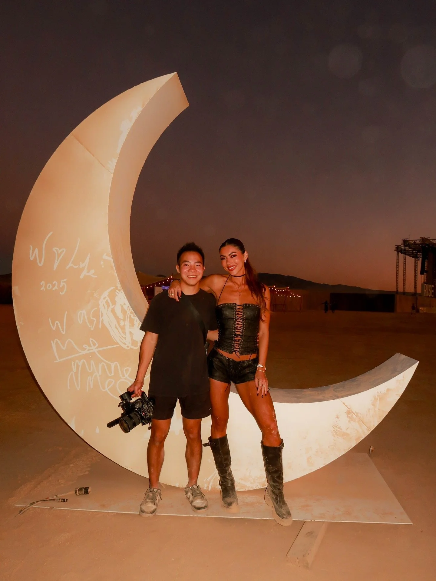 These frames are a representation of the connection, the moments, and the story

Thank you @imcarriekeller for believing in me and entrusting me to bring your vision to life. Here&rsquo;s a look behind the scenes, a few frames and moments from our sh