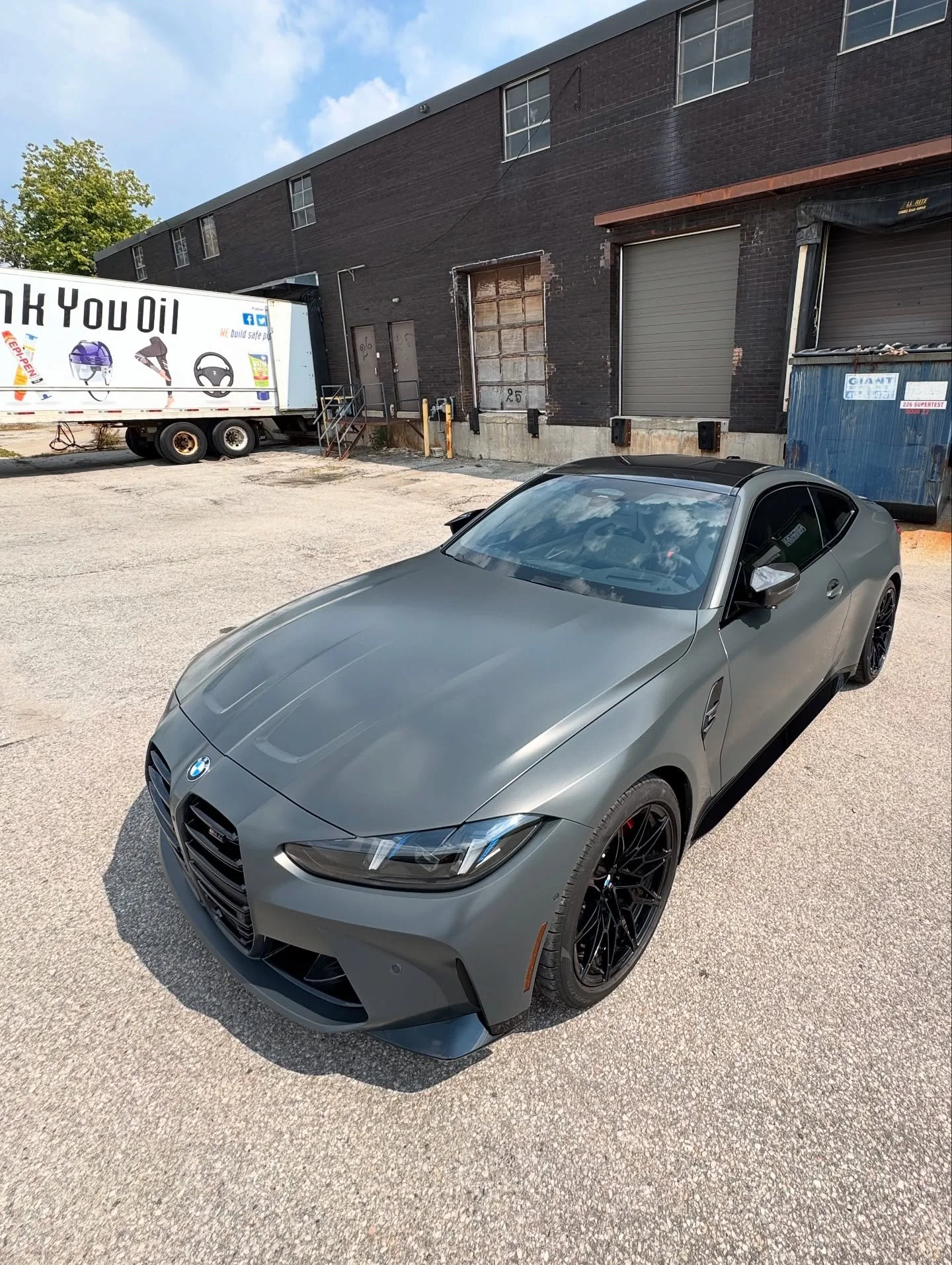 BMW M4 Competition came in for full Satin PPF Conversion, changing OEM Gloss Dravit Grey to Frozen Grey Finish 🔥 

- All Carbon and Black accents PPF as well
- Interior Trim and Carbon Seat Backs PPF

#WrapMeisters
