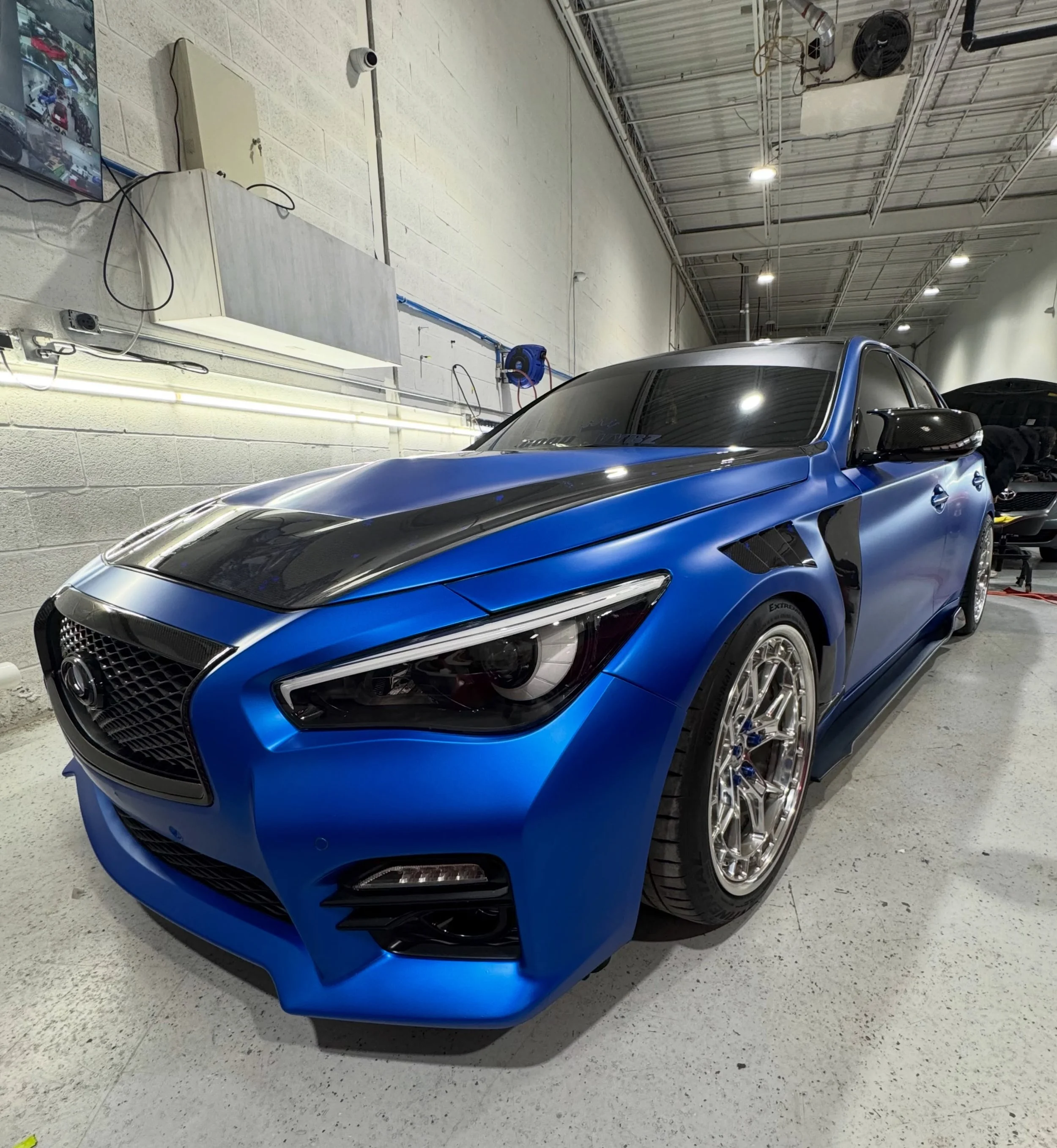 This Infinity Q50 got complete makeover in @kpmf_vinyl Matte Iced Blue Titanium Wrap. Custom wrapped carbon fibre parts to achieve nice flow of color! 🔥

#WrapMeisters