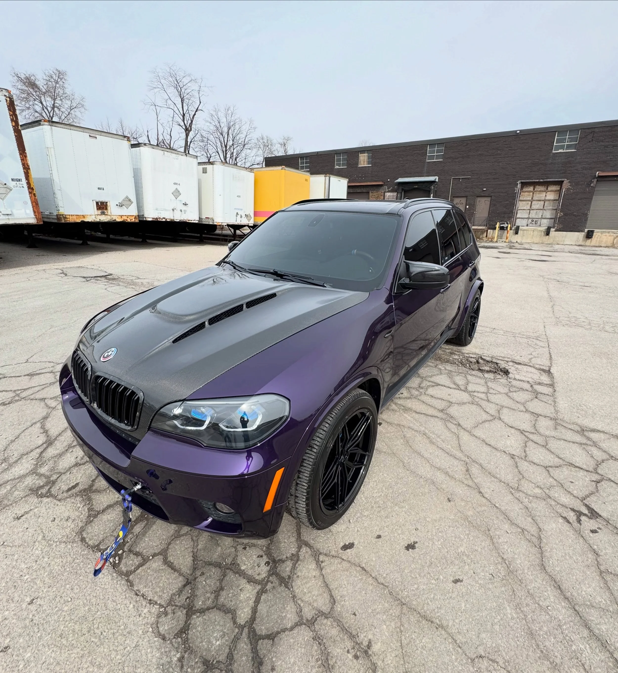 This BMW X5 drove all the way from Atlanta, Georgia for transformation 🔥 

Fully wrapped in Venetian Midnight Purple Color PPF, with Carbon Fibre Accents PPF, Headlights/Taillight PPF tint 

Wheels Powder Coated Gloss Black finish 🔥