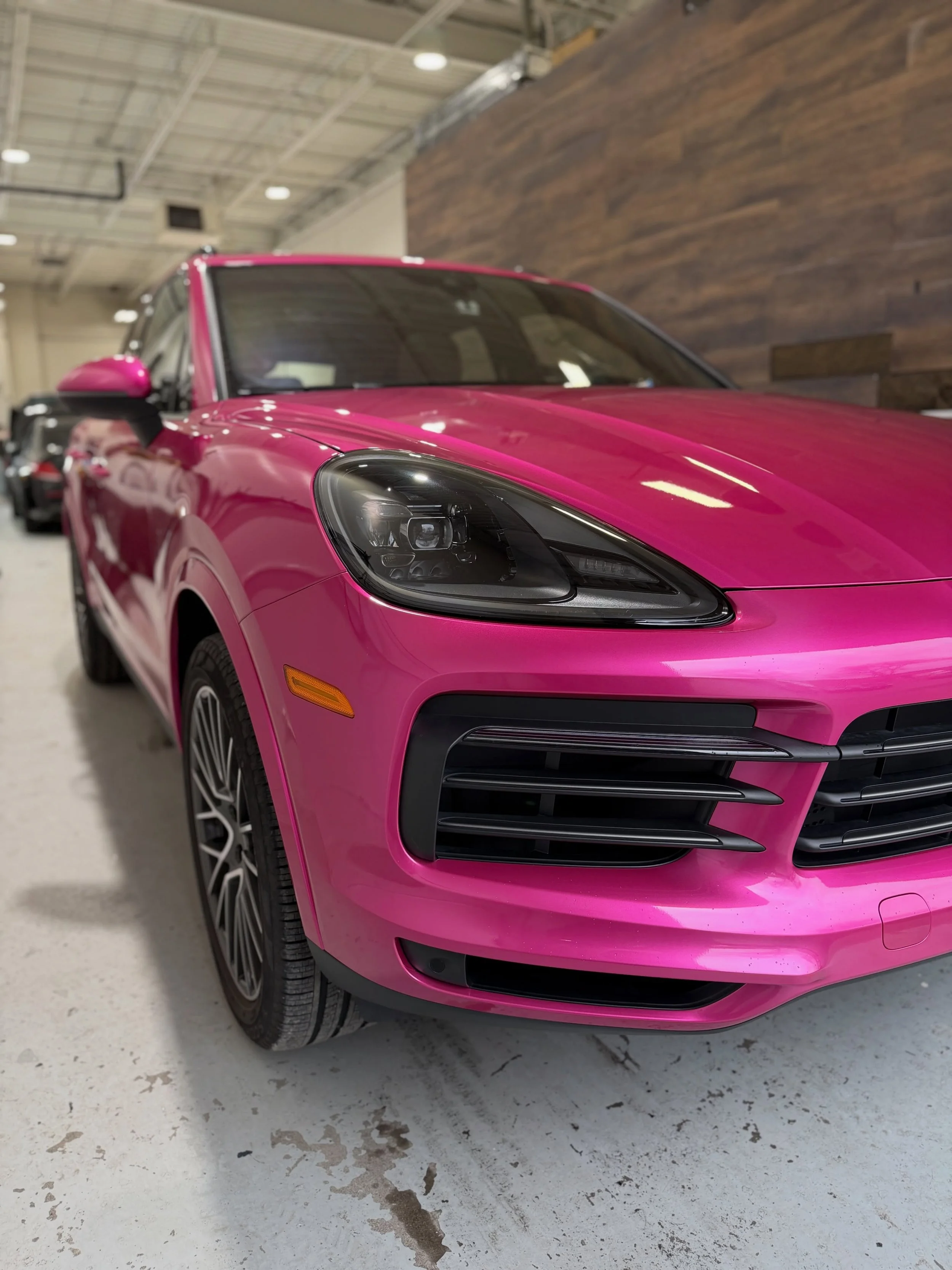 Porsche Cayenne came in for complete transformation, client wanted some color and stand out from crowd, fully wrapped in @kpmf_vinyl Gloss Comic Pink 🔥

#WrapMeisters