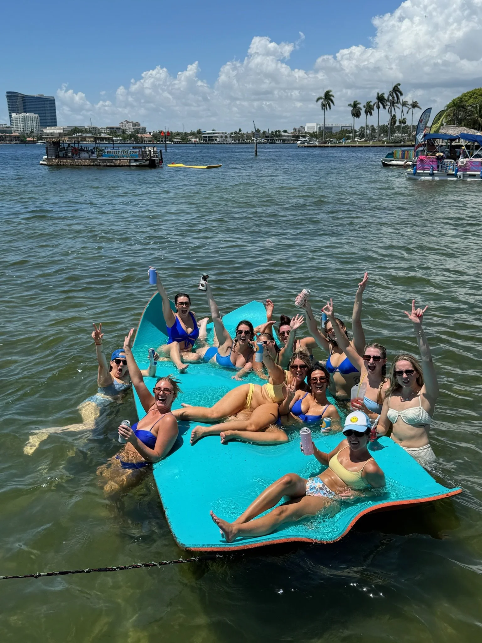 How to Plan an Epic Labor Day Party on a Party Boat in Fort Lauderdale