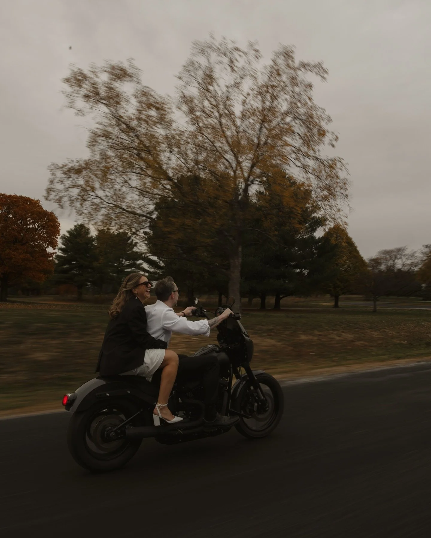 lauren + paul&rsquo;s wedding still has my heart 🖤✨

it all started when lauren reached out to me in my instagram dms sharing that they were getting married this november. she told me that as soon as she saw my work, she just knew i was the one they