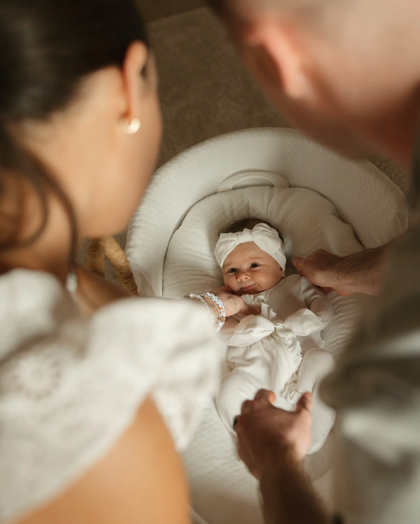 reminiscing on the sweetest newborn session from last weekend 🤍

i had the absolute joy of capturing grace + jacob&rsquo;s maternity session this summer, and then getting to witness them with their baby girl halle earthside&hellip; my heart could ba