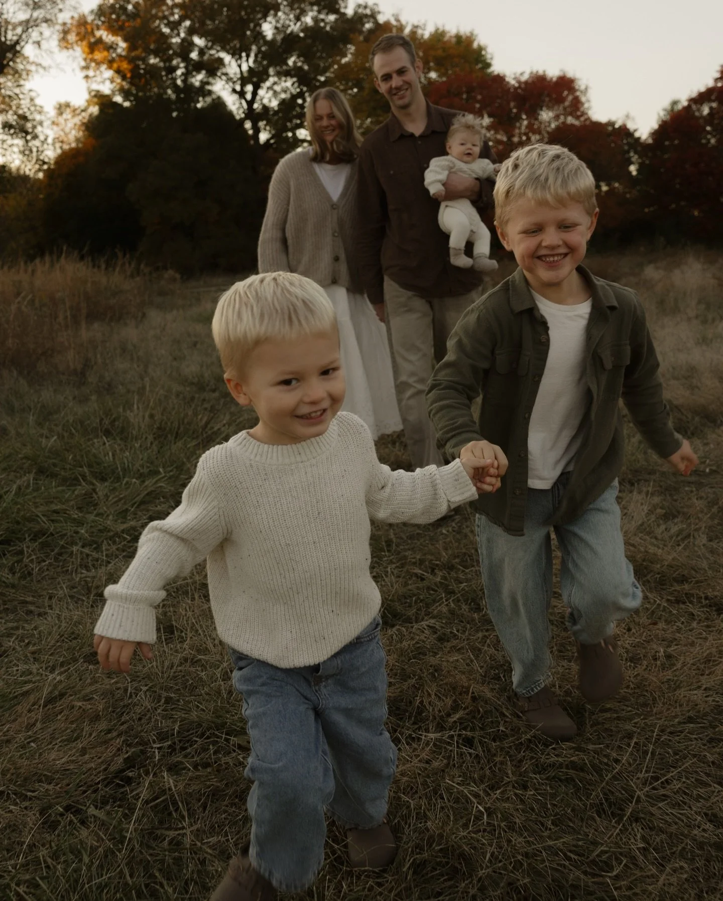 finally catching up on my very full editing queue! 🫶🏼 and getting to share some of the beautiful images from your sessions!

this oct/nov i photographed 27 sessions &mdash; from minis and families, to weddings and proposals, newborns, seniors, and 