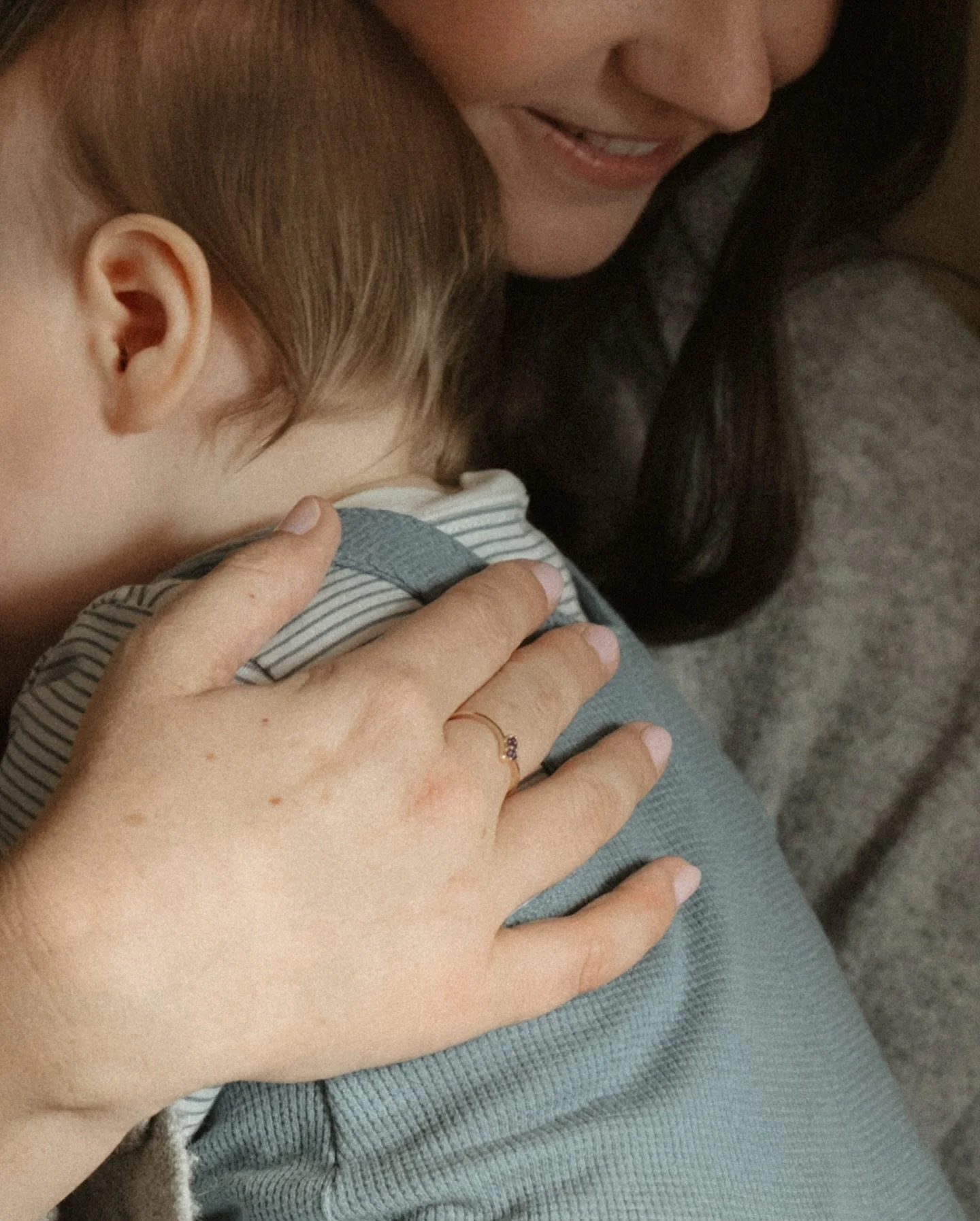 a sweet in home session for this family and their soon to be one year old son, izzy 🤍

mom reached out about a milestone session in their home to celebrate izzy&rsquo;s first birthday, and also as a redemptive honoring after a traumatic birth. a qui