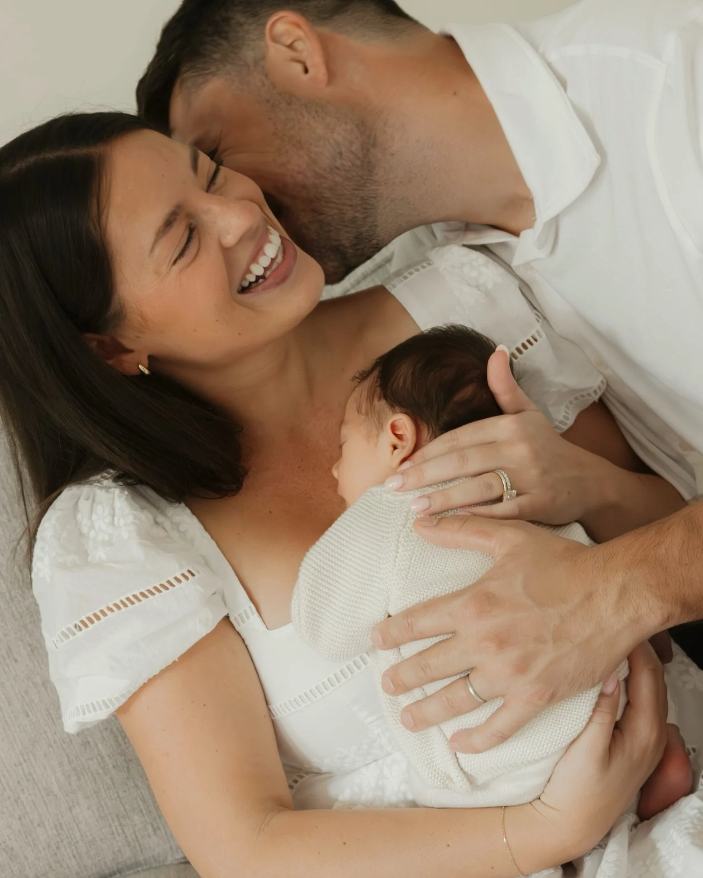 there&rsquo;s something so tender about these early days 🤍

the way time feels both slow and impossibly fast all at once&hellip;
how everything is changing, even as you&rsquo;re still finding your rhythm within it

i&rsquo;m not a mother yet, but it