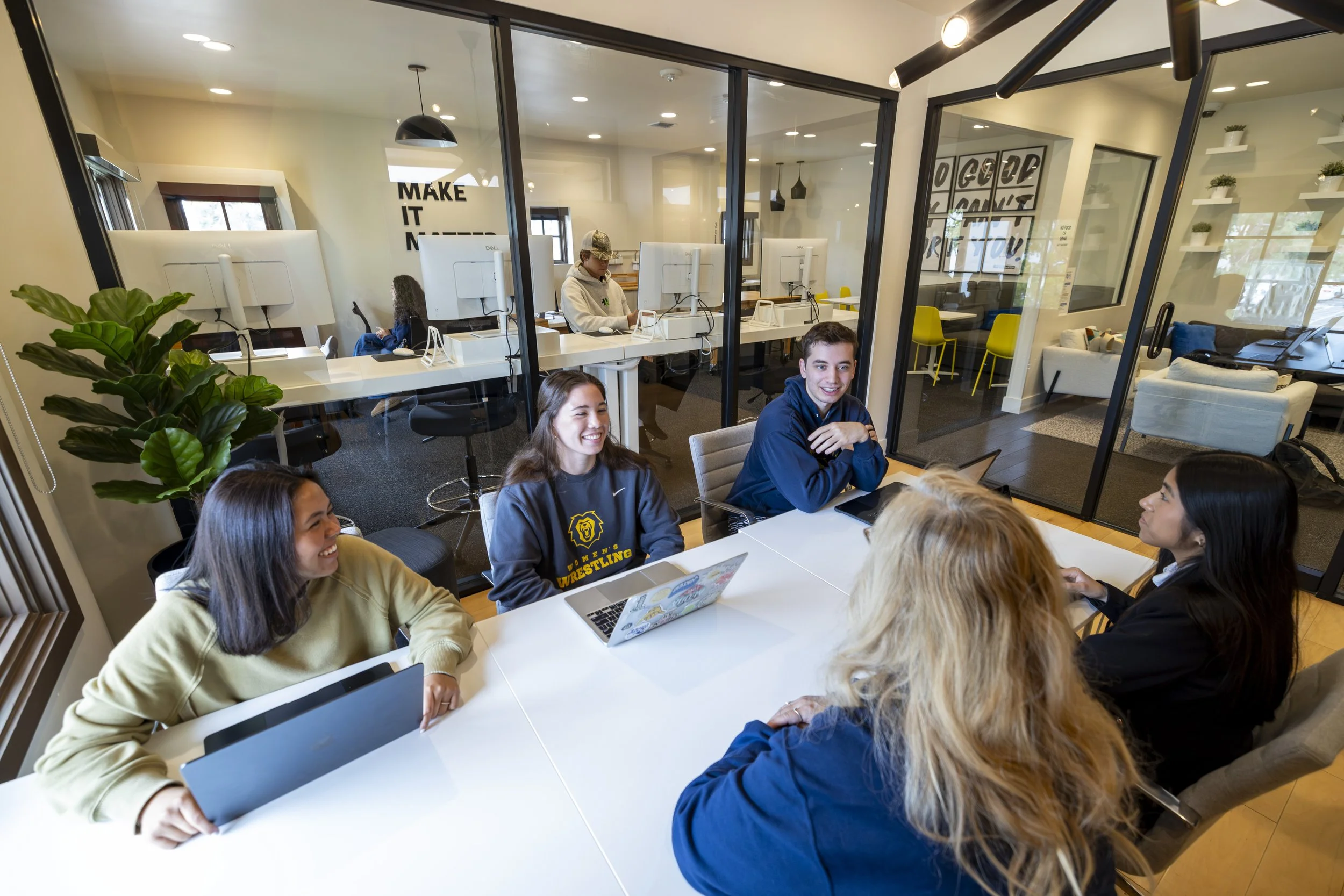 155-VU Academics-6174.jpg