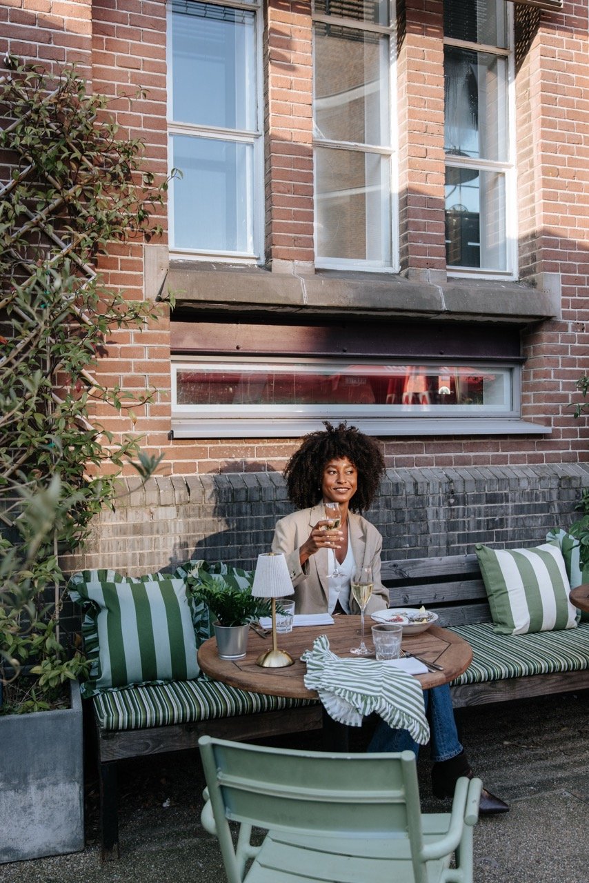 Zonovergoten Terrasgenot bij Het Pompstation in Amsterdam