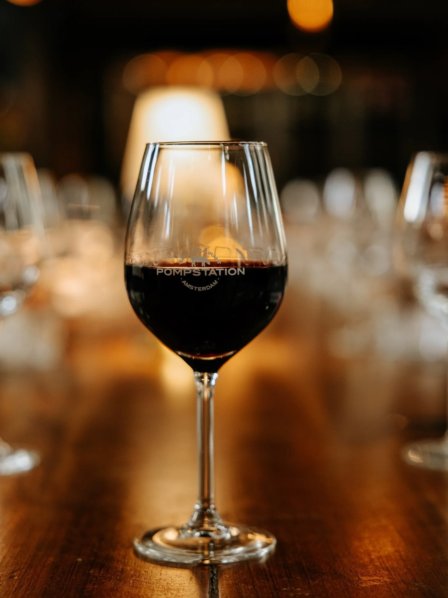 A good bottle makes the table.

Our wine list is curated with the charcoal grill in mind, built to complement the flavours coming off the fire. Whether it&rsquo;s a glass before dinner or the right bottle to go with your meal, our team is always happ