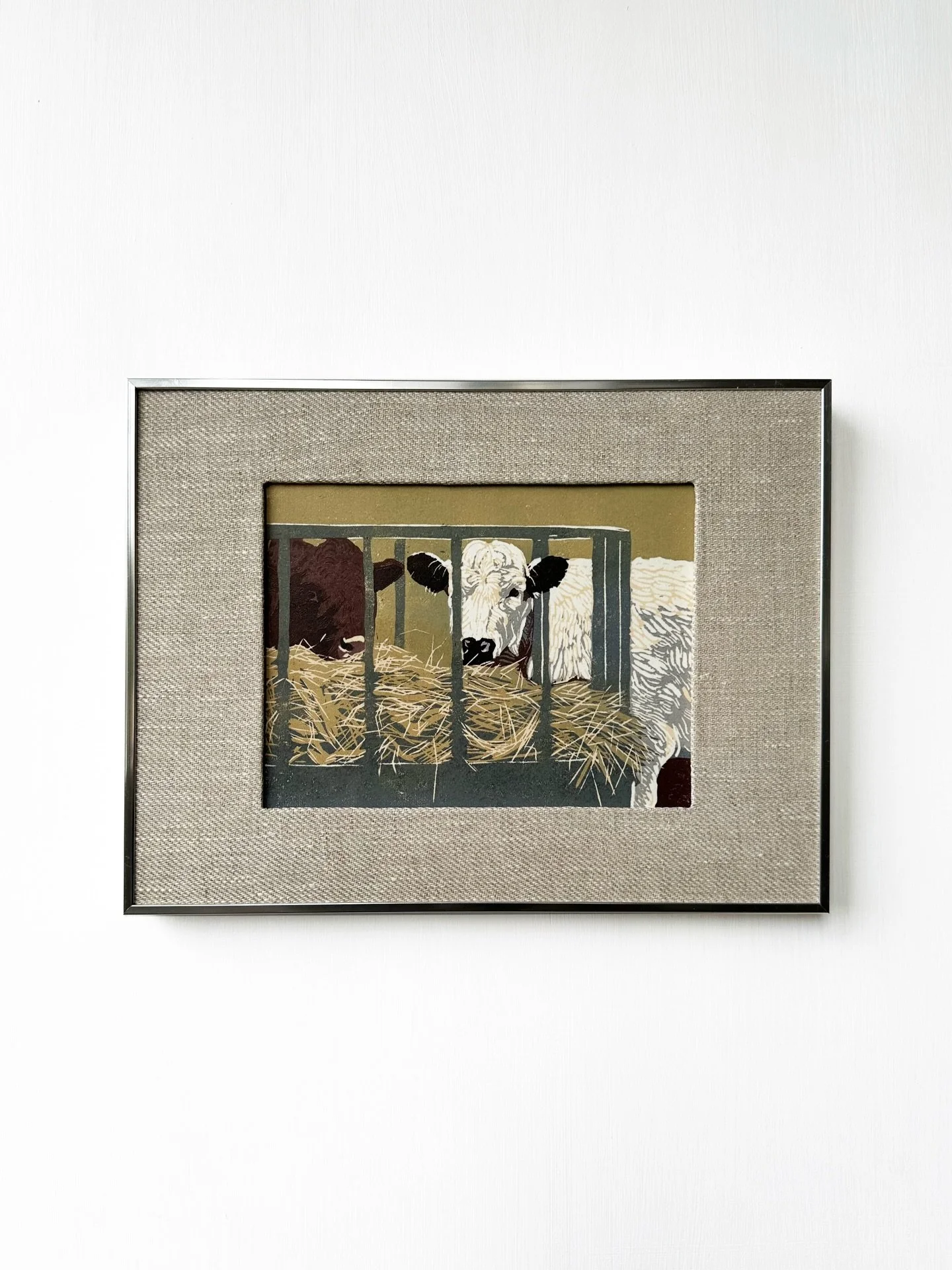 Trough
Reduction linocut on washi
Printed area 15x20cm (framed size 24x31.5cm)
2026

#artist #printmakingart #reductionprint #linocut #linoprint