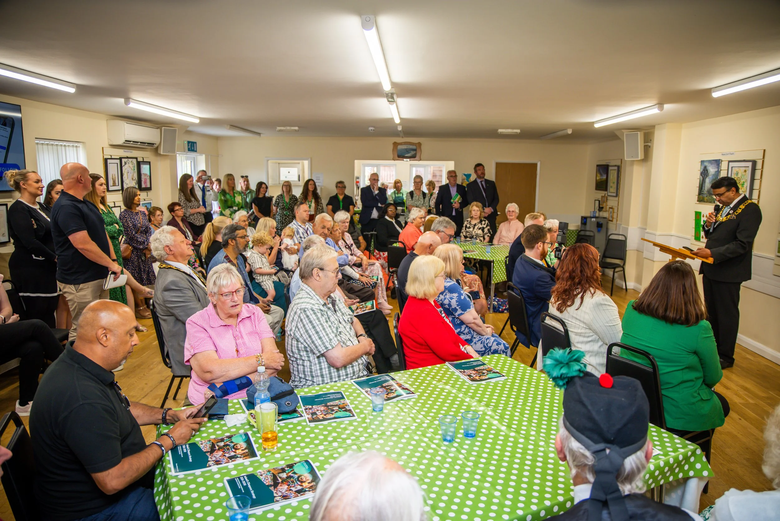 Minister at Luton Irish Forum-168.jpg