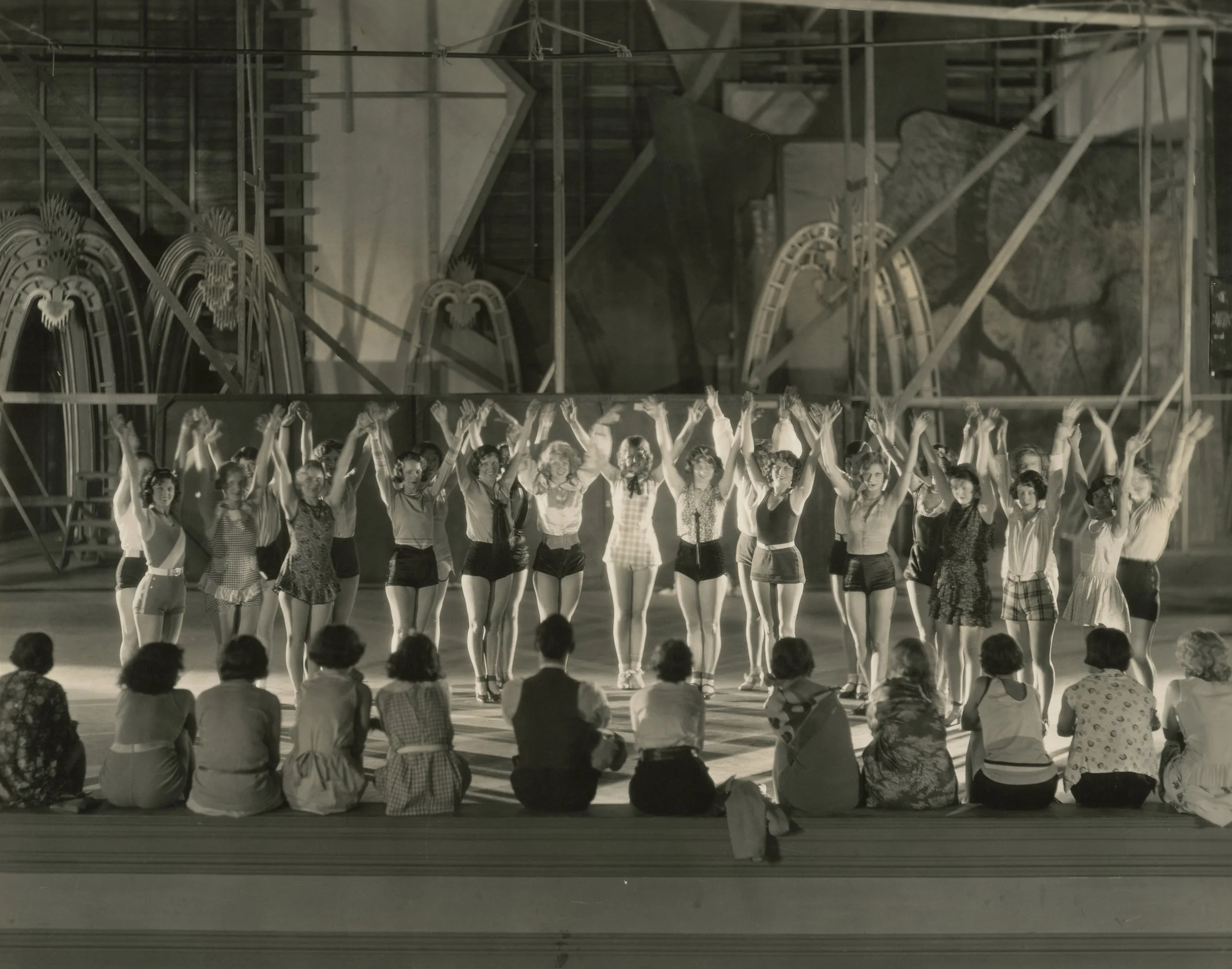 Hollywood Chorus Line, 1929 © James Abbe Archive 