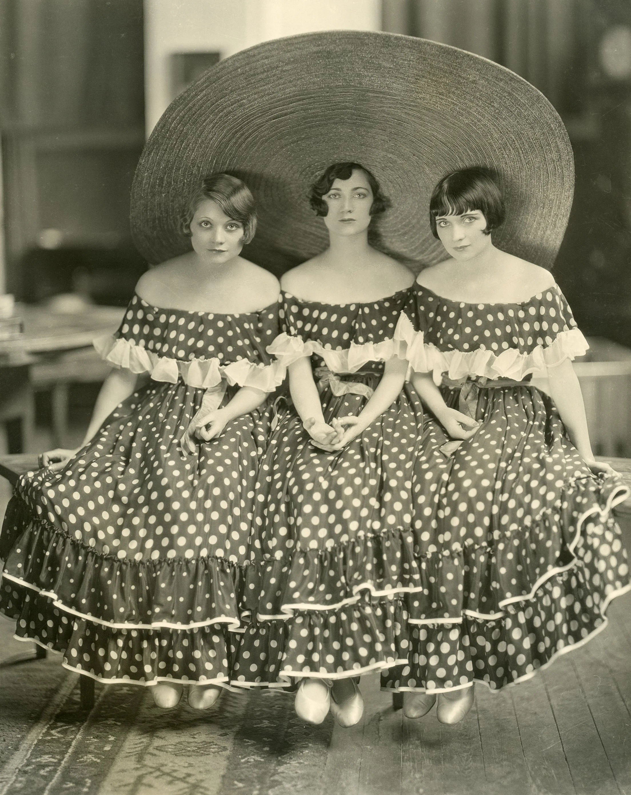 The Brox Sisters in Paris © James Abbe Archive 