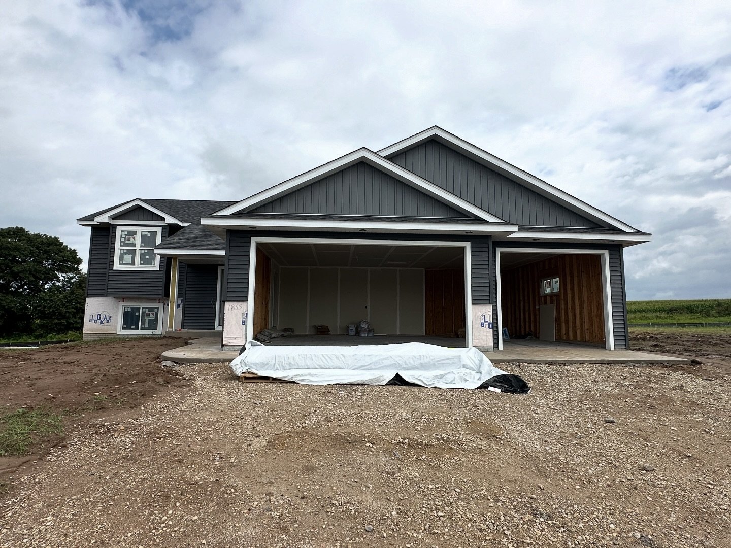 🏡Move-In Ready within the next 30 days🏡

Discover a blend of quality and style with this budget-friendly split entry home by Westview Construction. Currently under construction, this gem offers a modern living experience with features you&rsquo;ll 