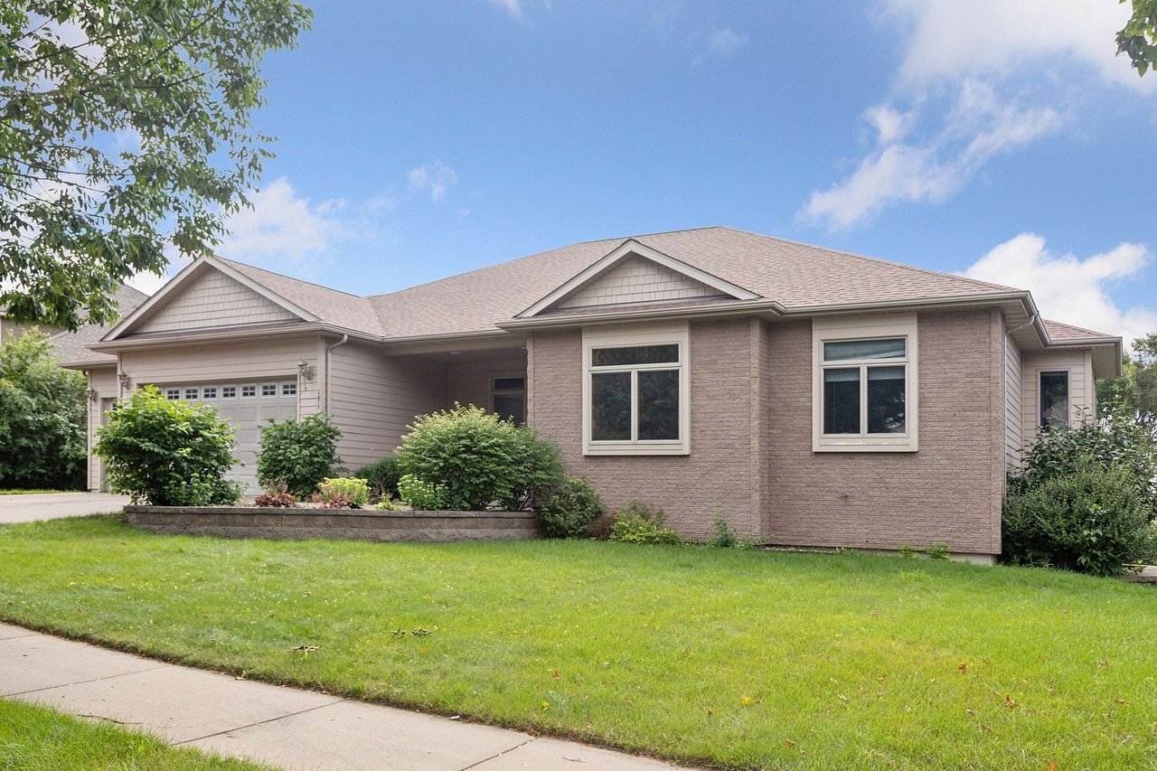 🌟 Just Listed | 151 Sunwood Valley Ln 🌟

Welcome to your dream home! This stunning 5-bedroom, 4-bathroom rambler offers over 4,300 square feet of expansive living space, perfect for both relaxation and entertaining.

🏡 Main Level Highlights:

 &bu