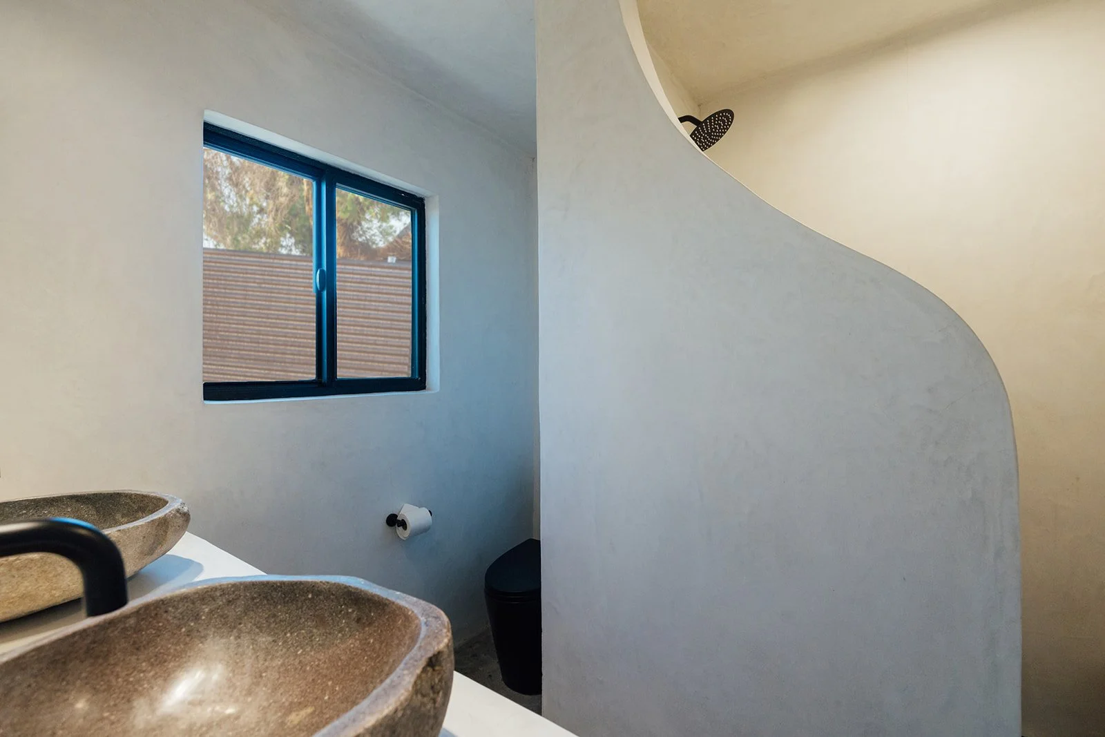 Bathroom1_009.jpg