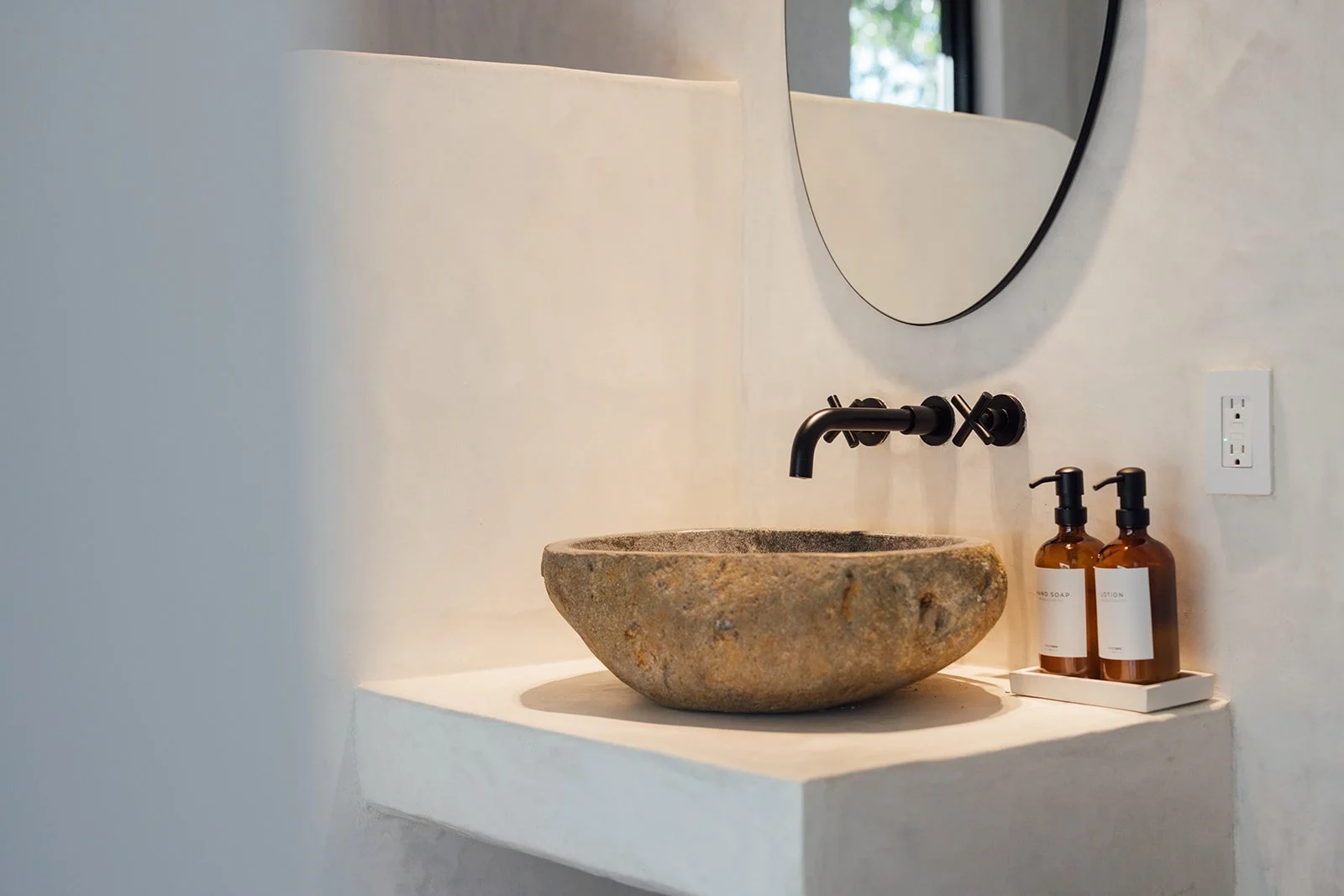 Bathroom2_006.jpg