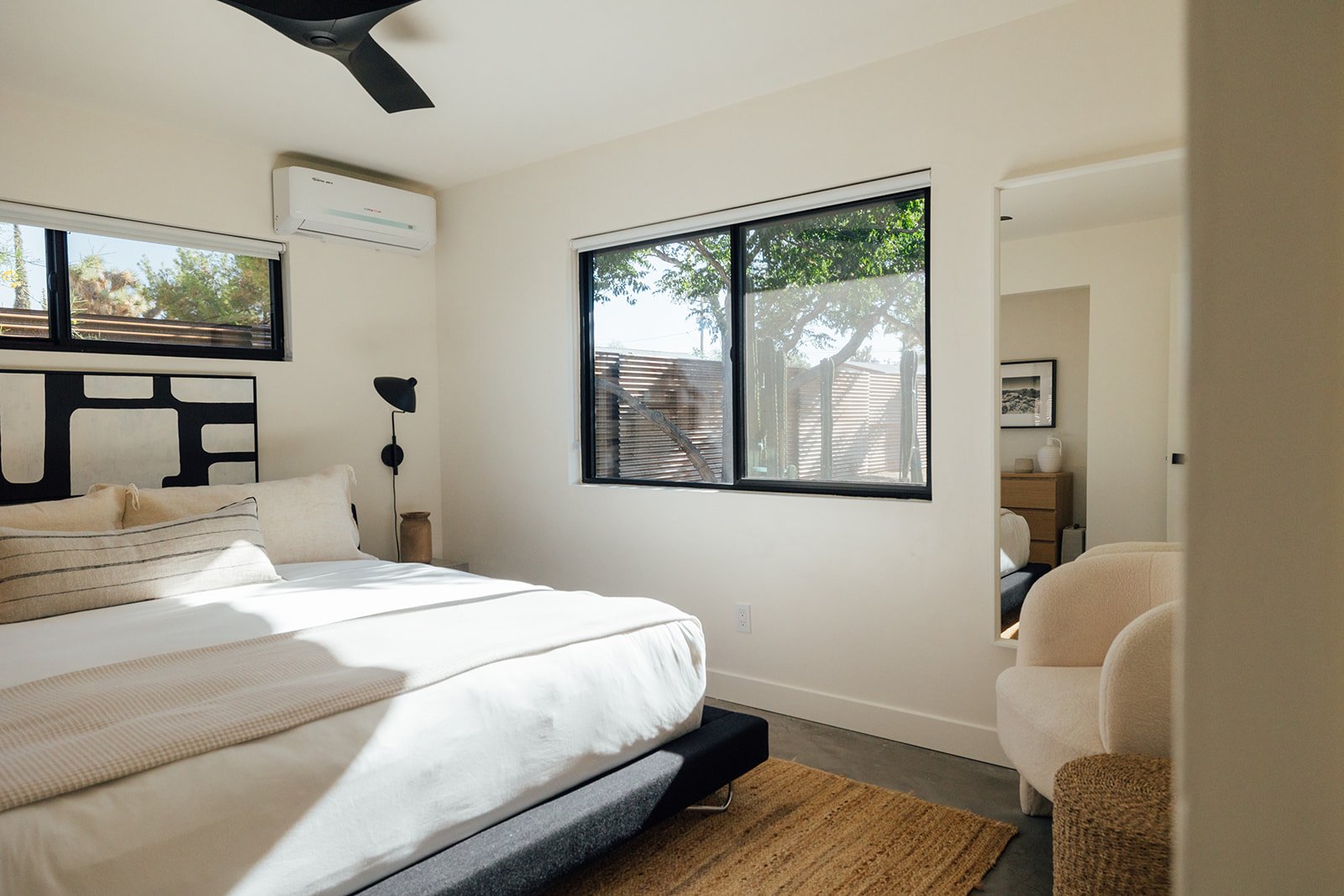 Bedroom1_009.jpg