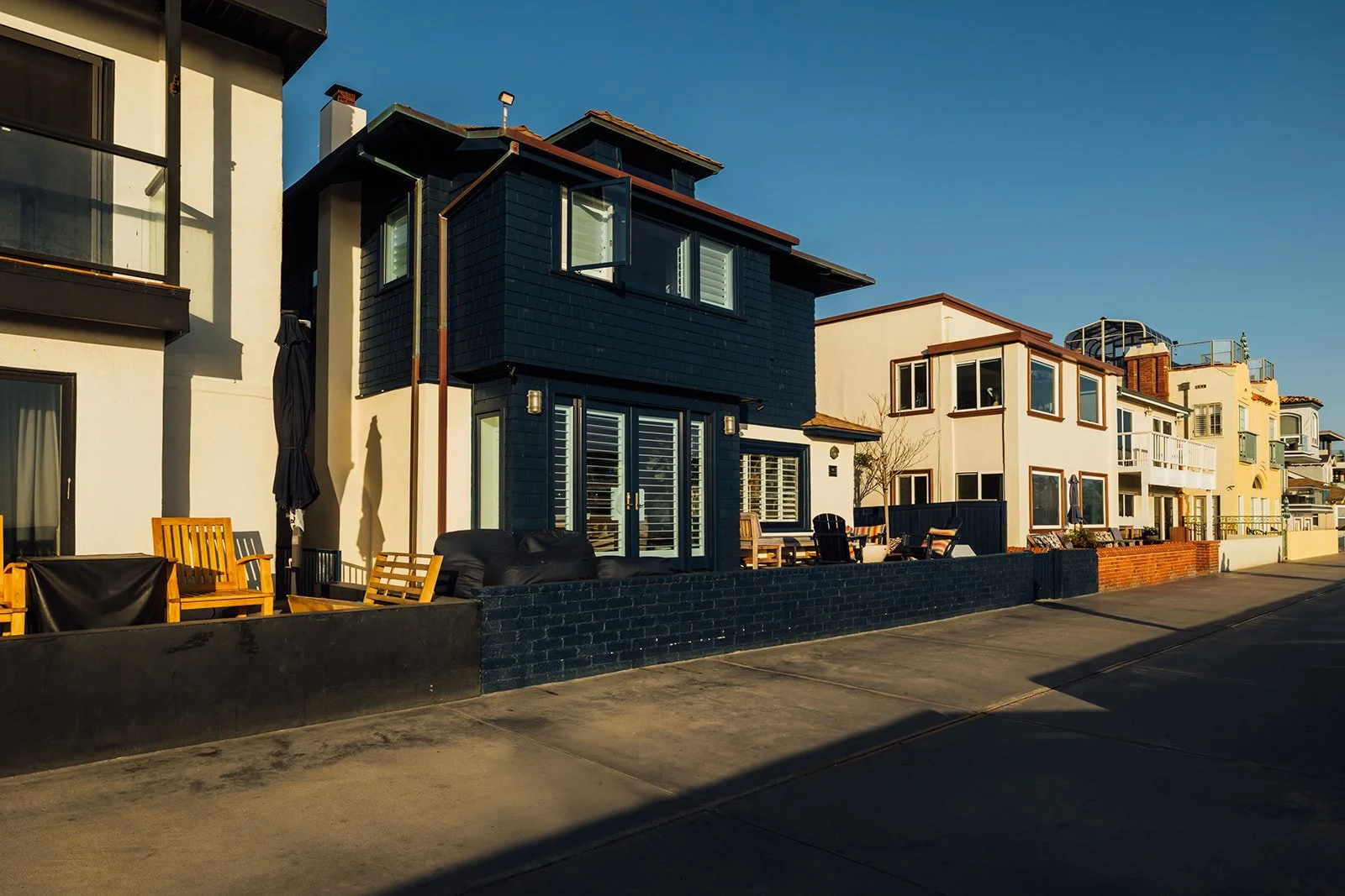 Exterior_021.jpg