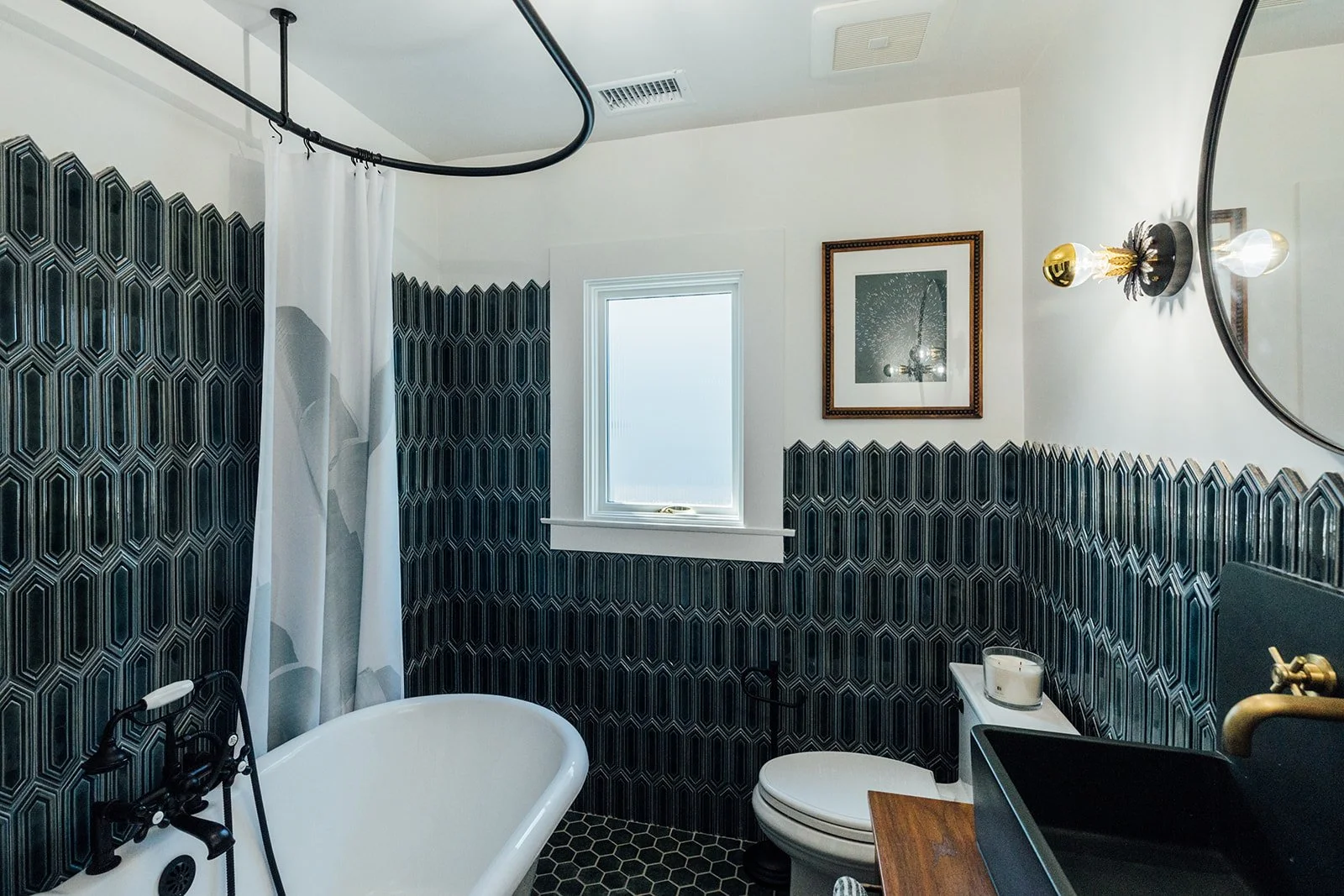 Bathroom2_003.jpg