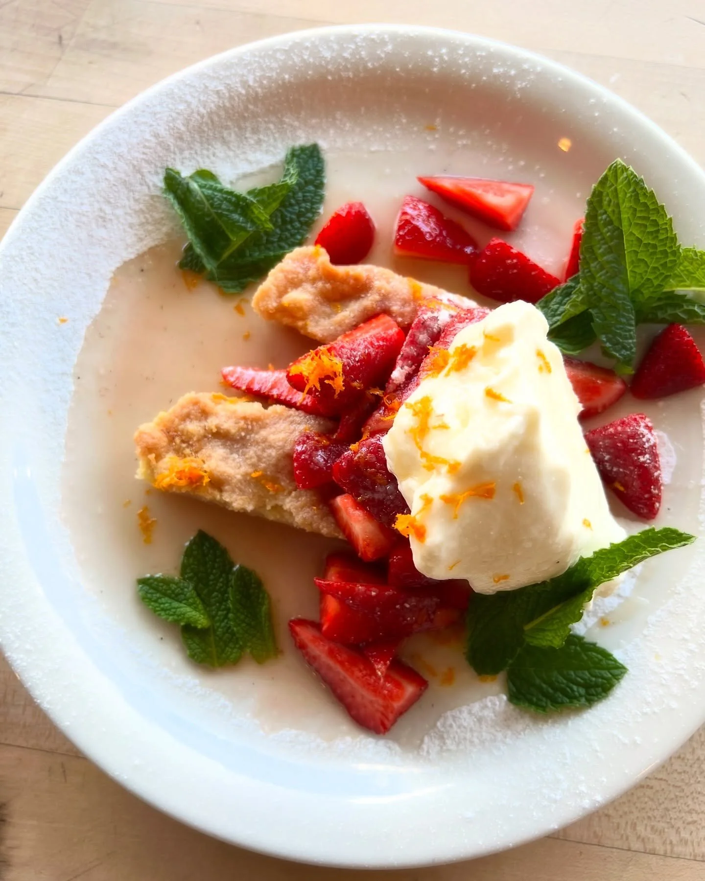 Strawberries, rose water syrup and orange shortbread! 
#sunriseorganicfarm #wood-fired #summervibes #getinmybelly #doesntsuck