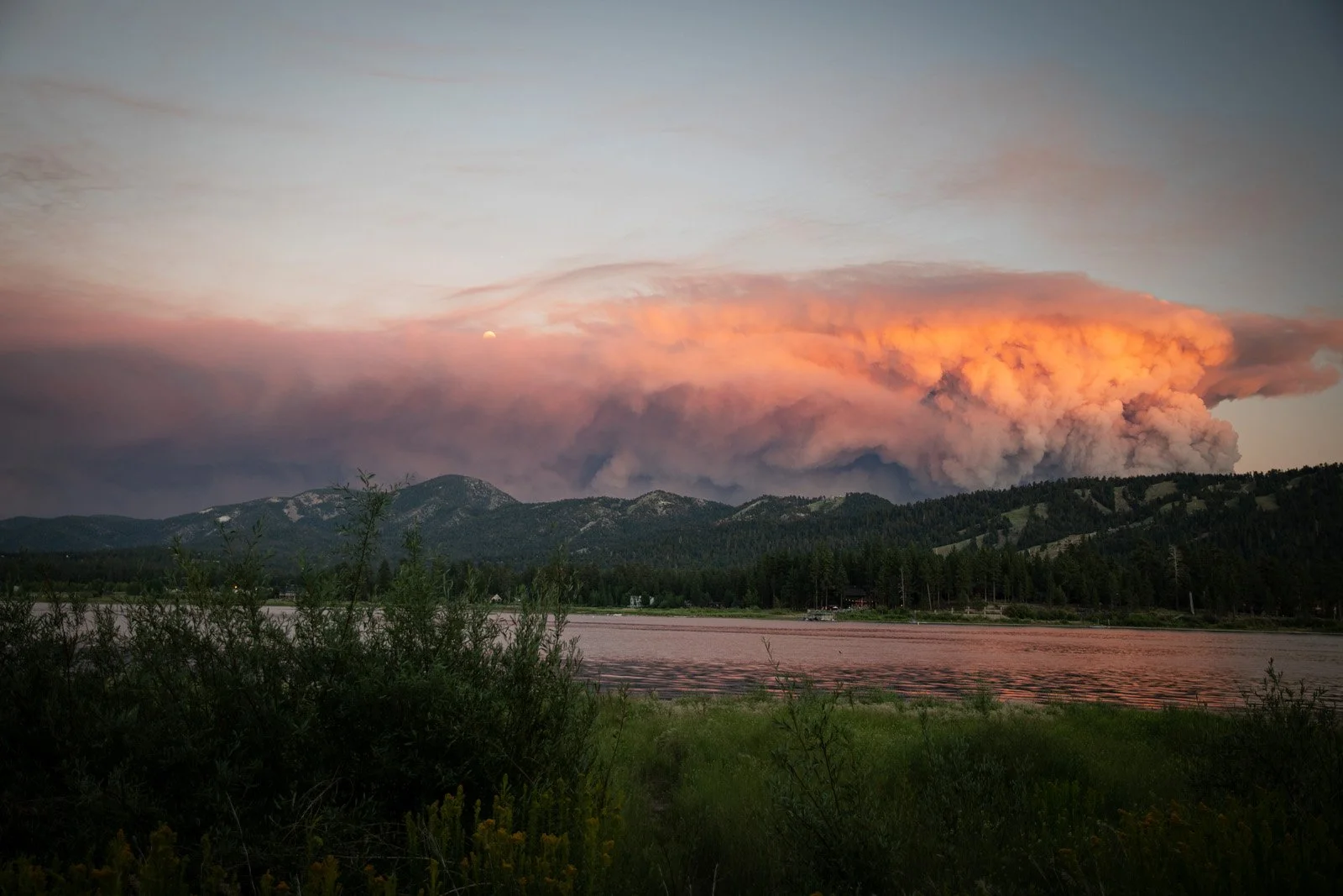 Apple Fire, Big Bear Lake, CA. Beautiful and scary all at once. (August 2020)