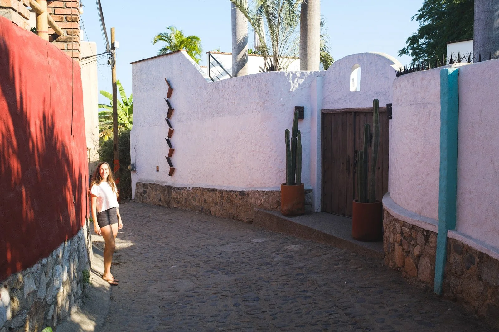 Our commute up gringo hill for a few days (Chloe, December 2021)