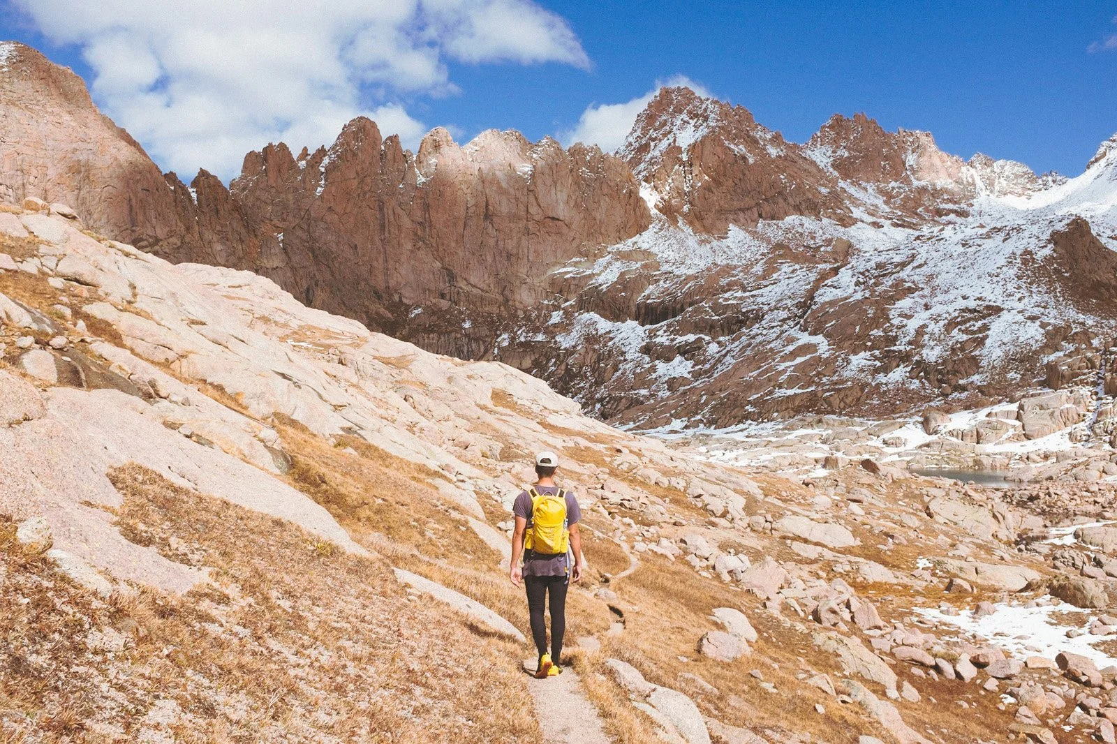 Approaching Twin Lakes with Needles and Sunlight Peak in the background. T-Shirts all day. (Daniel, October 2021)