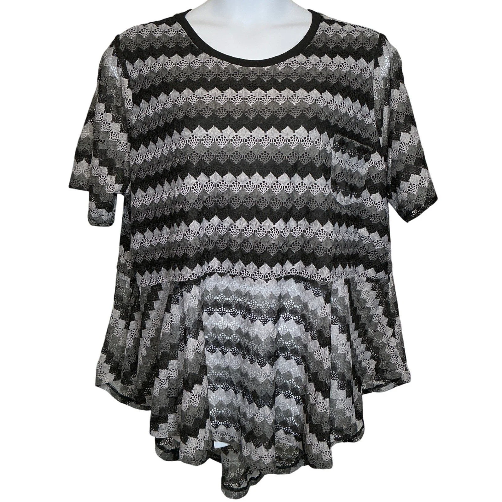 Diane Gilman Womens Peplum Top Sz 3X Black Gray Lace Chevron Artsy Boho Mod