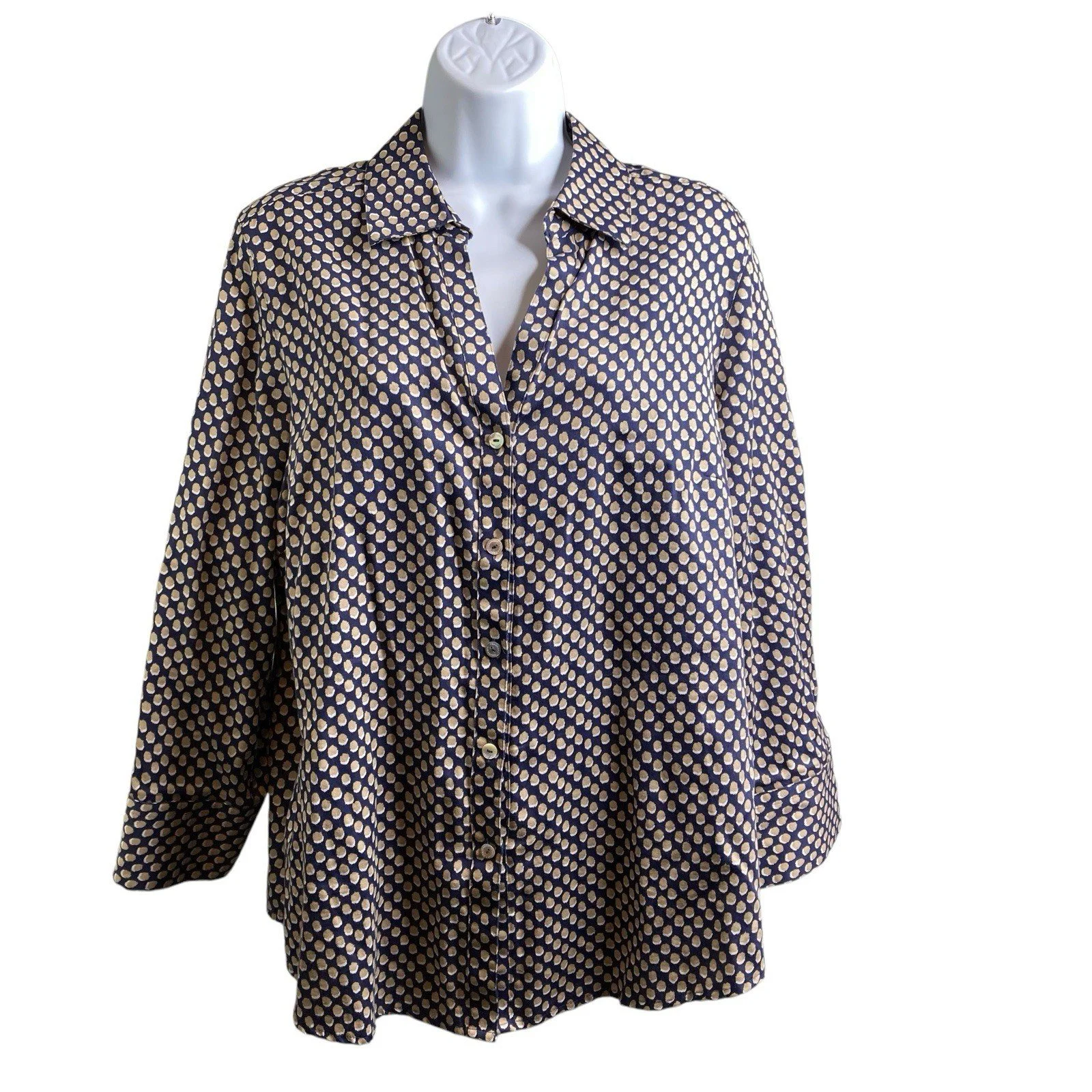 Foxcroft Women's Polka Dot Wrinkle Free Button Up Shirt Size 14 Career Preppy