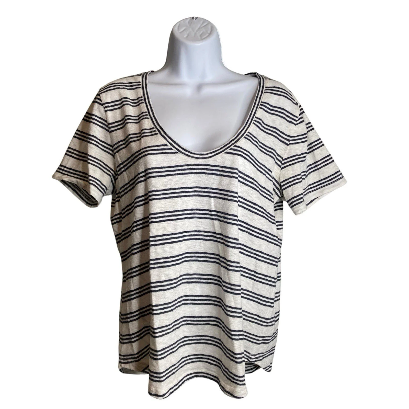 J Crew Women's White Black Striped Scoop Neck T Shirt Est. Size L Preppy Basics