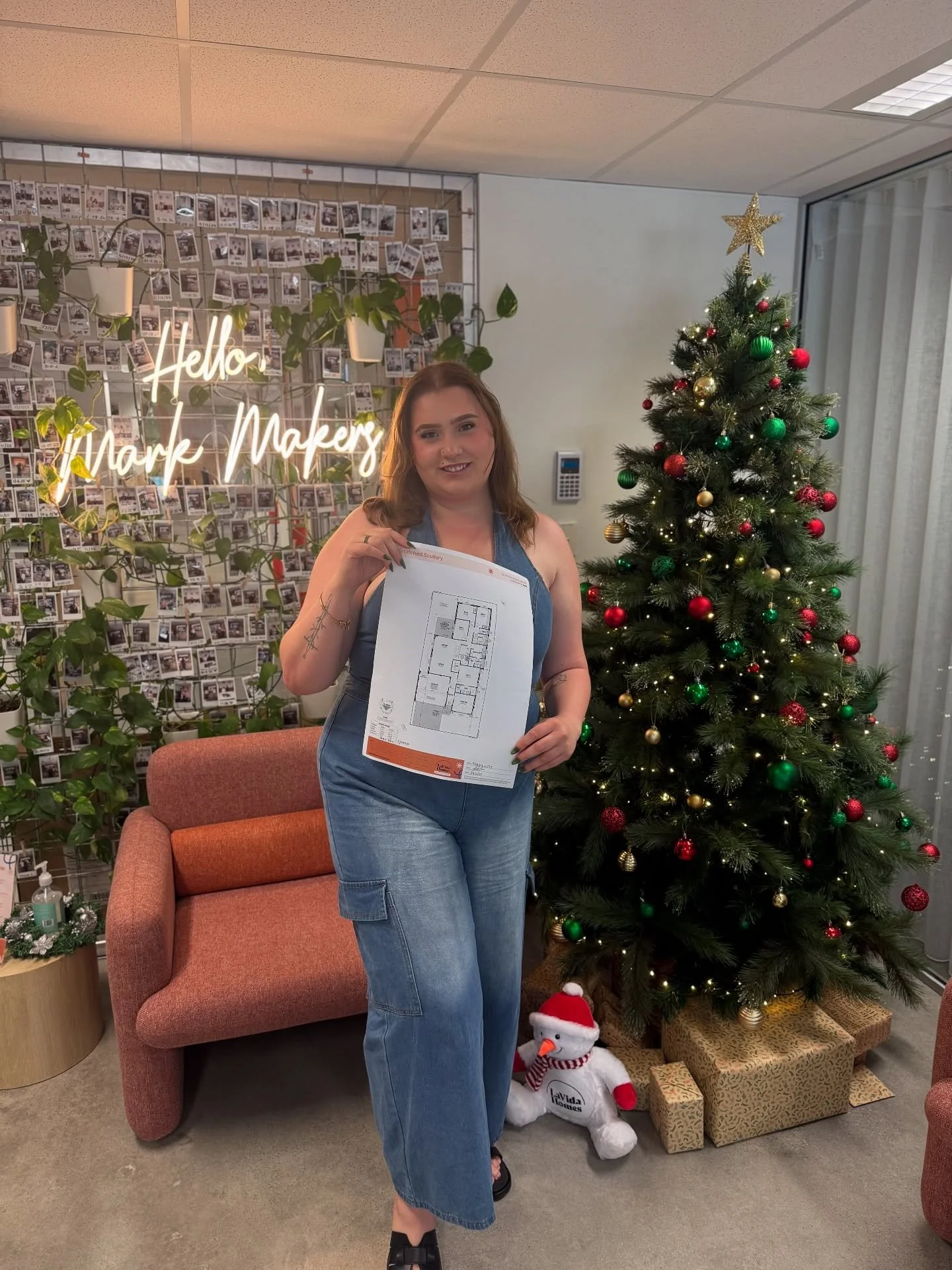 Big congrats to Taylah on securing her 4x2 dream home in Lakelands 🏡

Such a great floorplan. Open-plan living done right, plus a front-of-the-house theatre that&rsquo;s perfect for cosy nights in or having friends over.

Locking in your future just