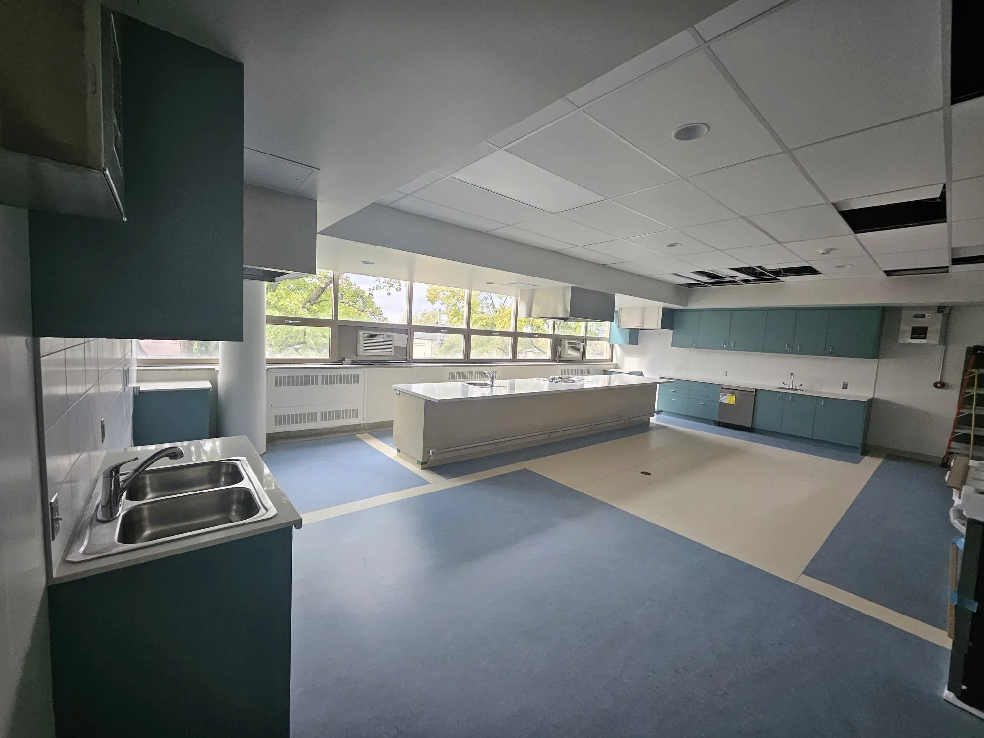 WhatsApp Image 2024-10-15 at 17.13.47_02824f04.jpg