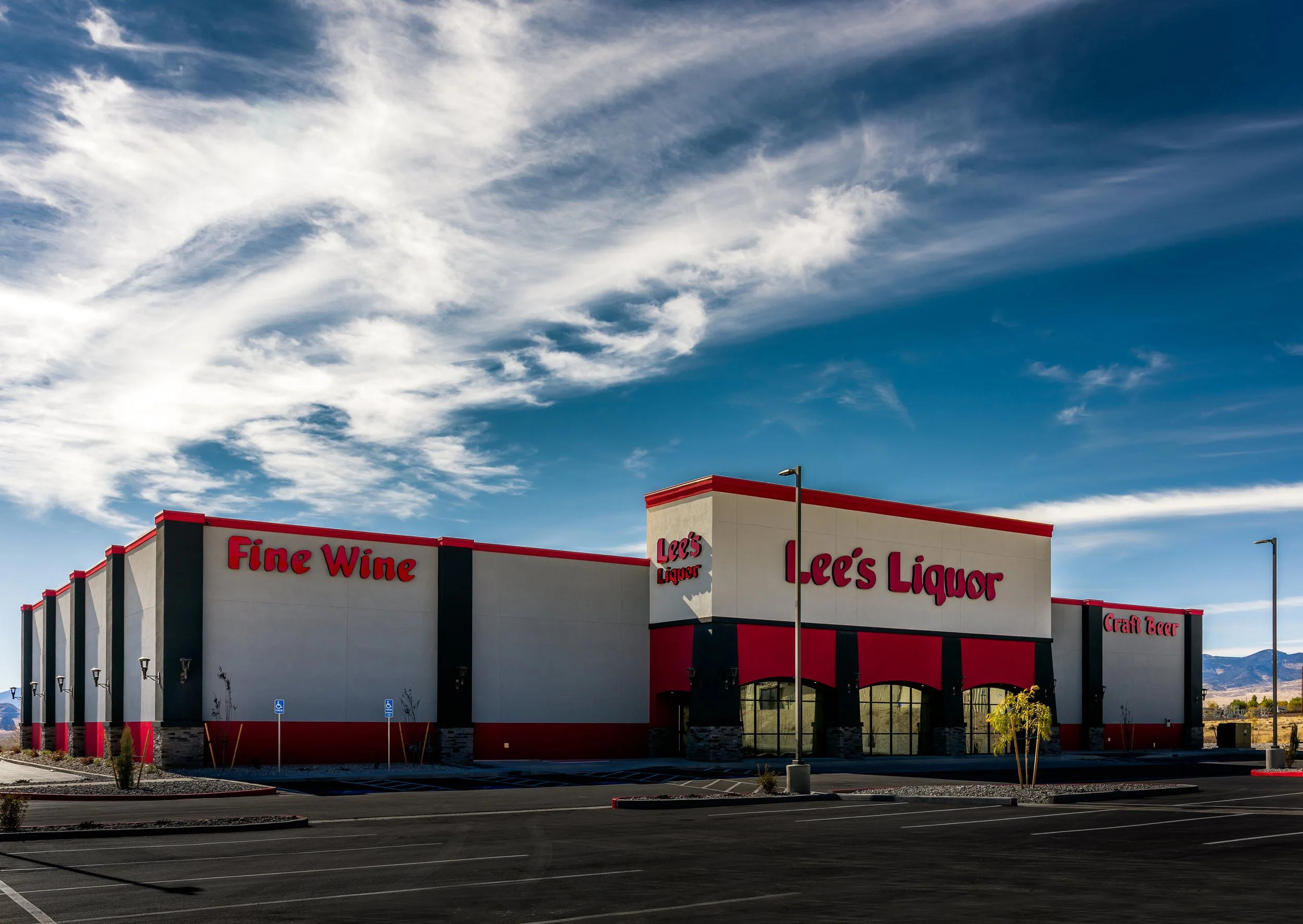 Lees Liquor Store - Wendover, Nevada