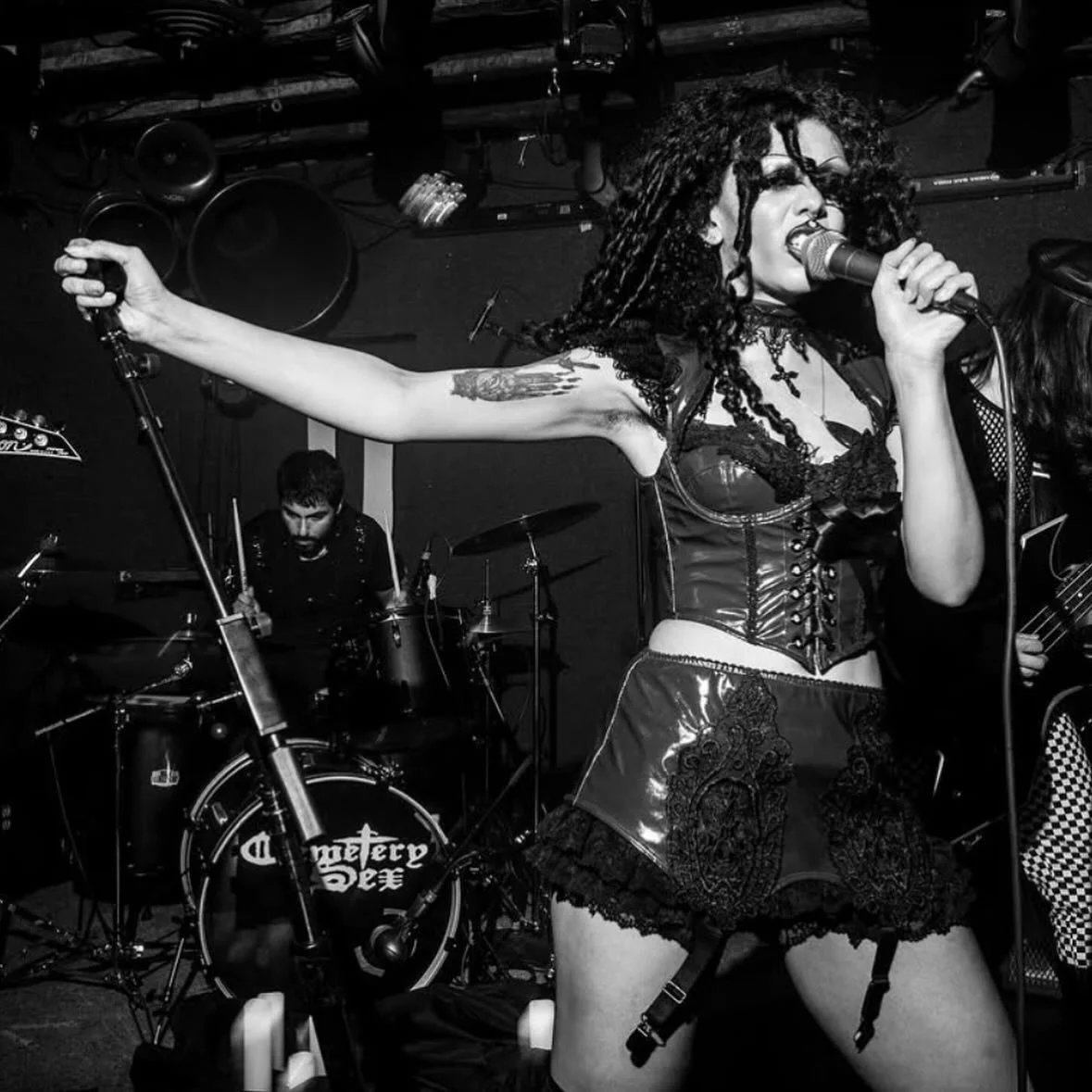 CEMETERY SEX, the self-titled debut album from DC-based band @cemetery.sex , is a raw, expansive, and heavy tour through the shadows of the darker side of deathrock 🪦Ten tales of wanting, haunting, betrayal, and slaughter, their debut offering is de