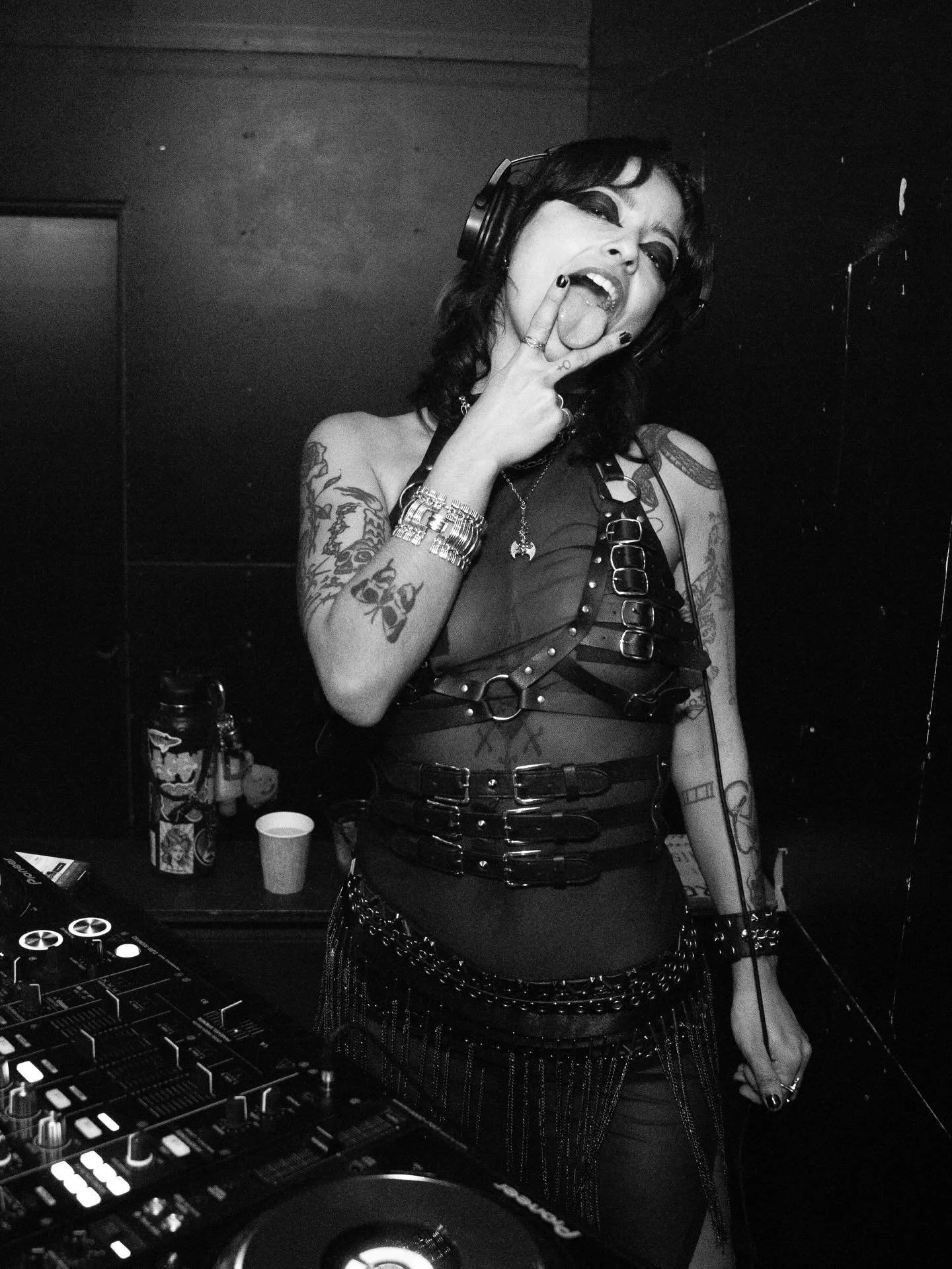 UPCOMING JAN EVENTS:

🕷️ tues 1/13 DJing darkwave &amp; ebm at INTERZONE with DJ HEX EMBRACE @ f8 

🕷️ fri 1/16 THE EXILE, SYMPATHY FLOWERS, THE GALLERY @ rickshaw stop, all ages 

🕷️ fri 1/30 DJing post punk &amp; funky dance records with DJ FEED