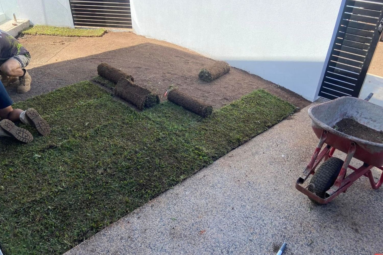 How New Turf Laying Can Revitalise Your Garden