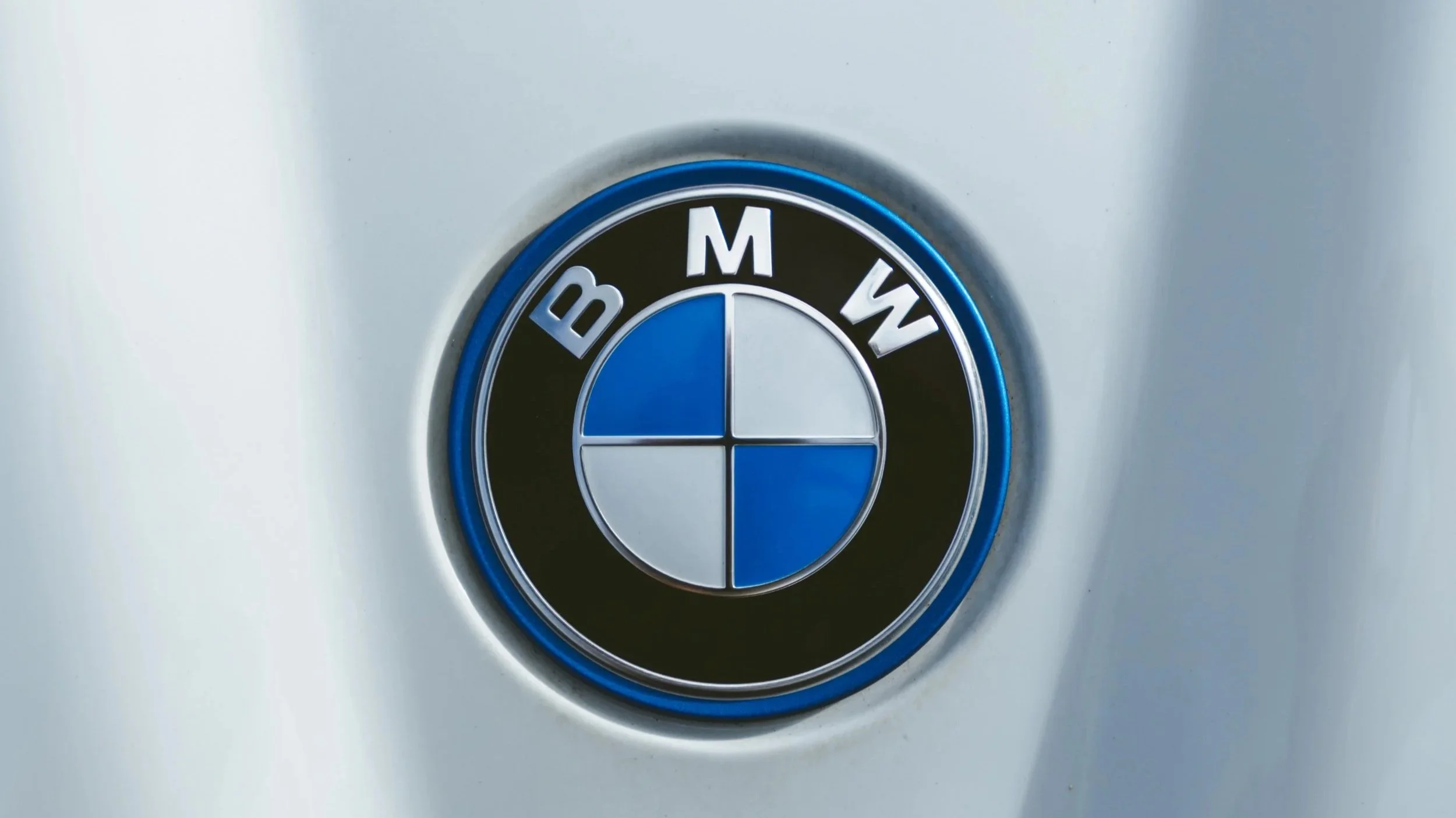 Brand Shoot: BMW iX2 | Silent Aggression