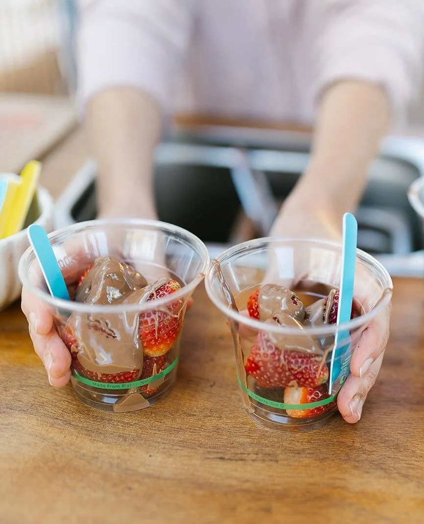 Now Spooning Strawberries &amp; Chocolate 🍓🍫

For your party or wedding or work event we bring the sweetness of fresh fruit with warm gooey Belgian Chocolate pour-over. 

Served from a cute little cart, straight from the farmers market to you.⁠
⁠
⁠
