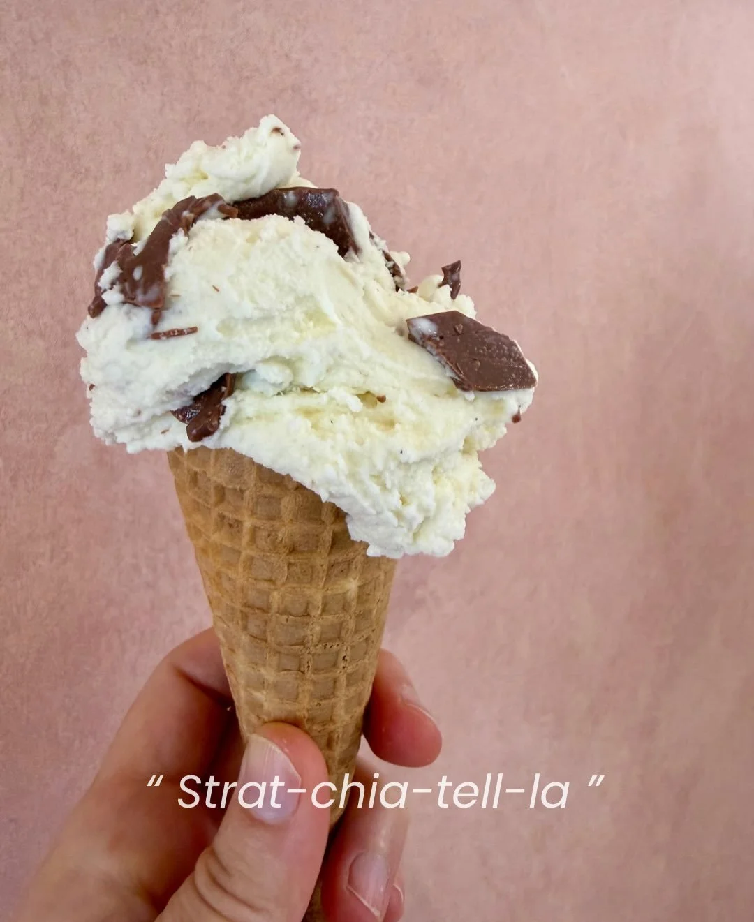 STRACCIATELLA ✨aka RAGS to RICHES ✨ In Italian it means &ldquo;little shred&rdquo; or &ldquo;rag&rdquo;. To make this classic flavour we pour melted dark choc into pure milk gelato while it&rsquo;s churning so it shatters into rich bitey shards. Some