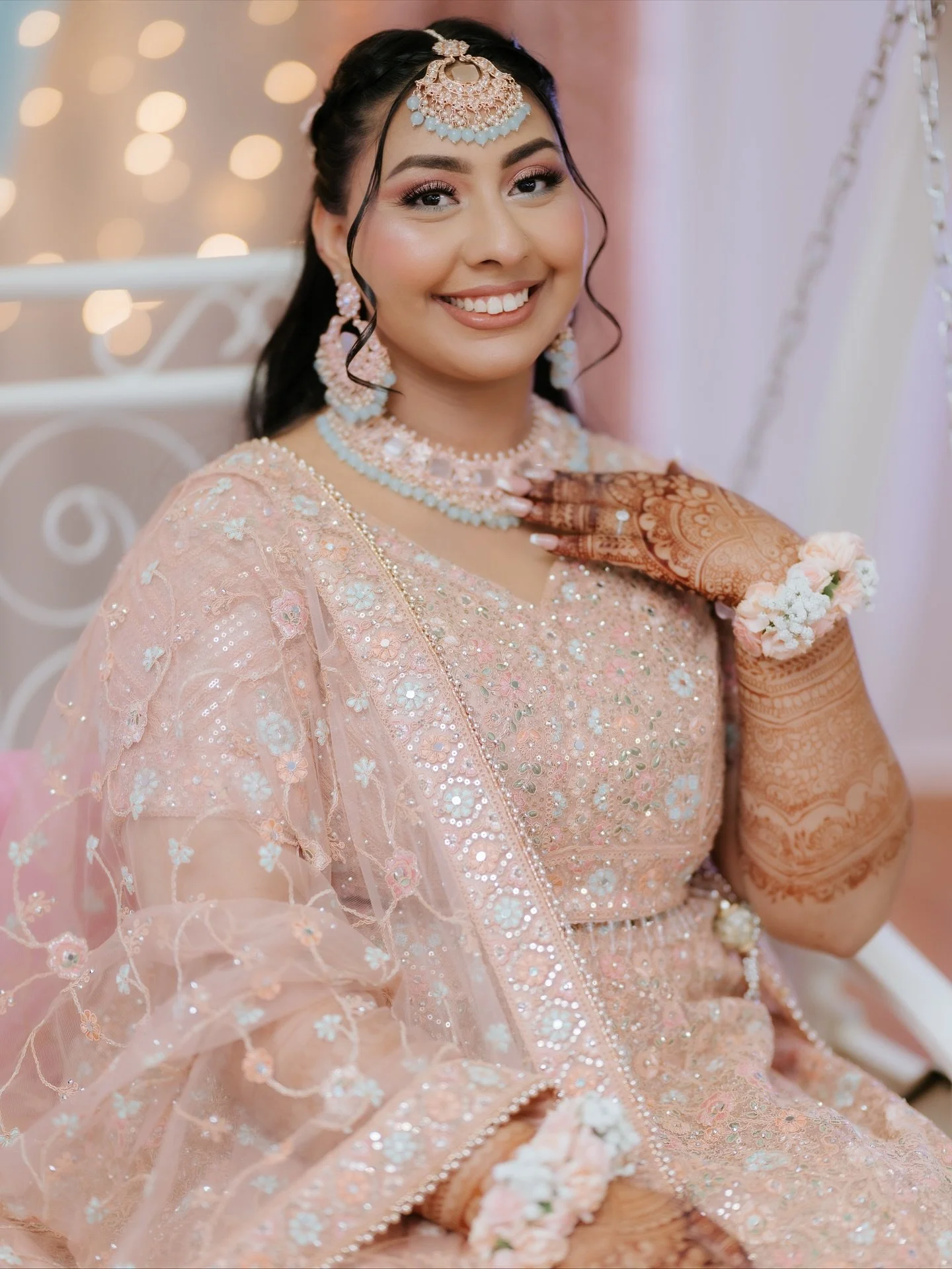 F A R I Y A H 🩷🧚🏼&zwj;♀️

My favourite photo of them all 😍🔥

#sydneybridalmakeupartist 

Hair, Makeup, and Full Bridal Dressing: @beautybyzayna 
Mehndi - @hennabymaziah
Flowers - @flowerimbymaziah
Jewellery - @taurshop
Outfit -@vinni.boutique
Ph