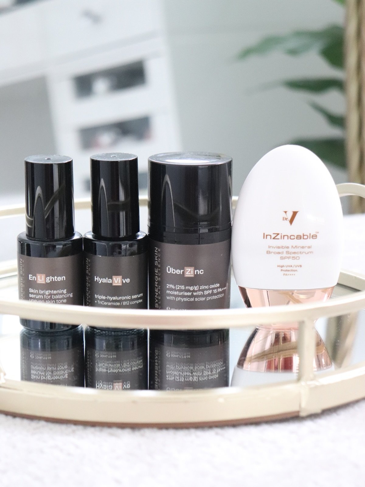 ☀️ Daily AM Routine 

1. Synergie Enlighten - Skin Brightening Serum
2. Synergie Hyalavive - Triple Hyaluronic Serum + TriCeramid/B12
3. Synergie Uber Zinc / Dr V Inzincable Mineral Sunscreen SPF50 (Both sunscreens have no white cast on coloured skin