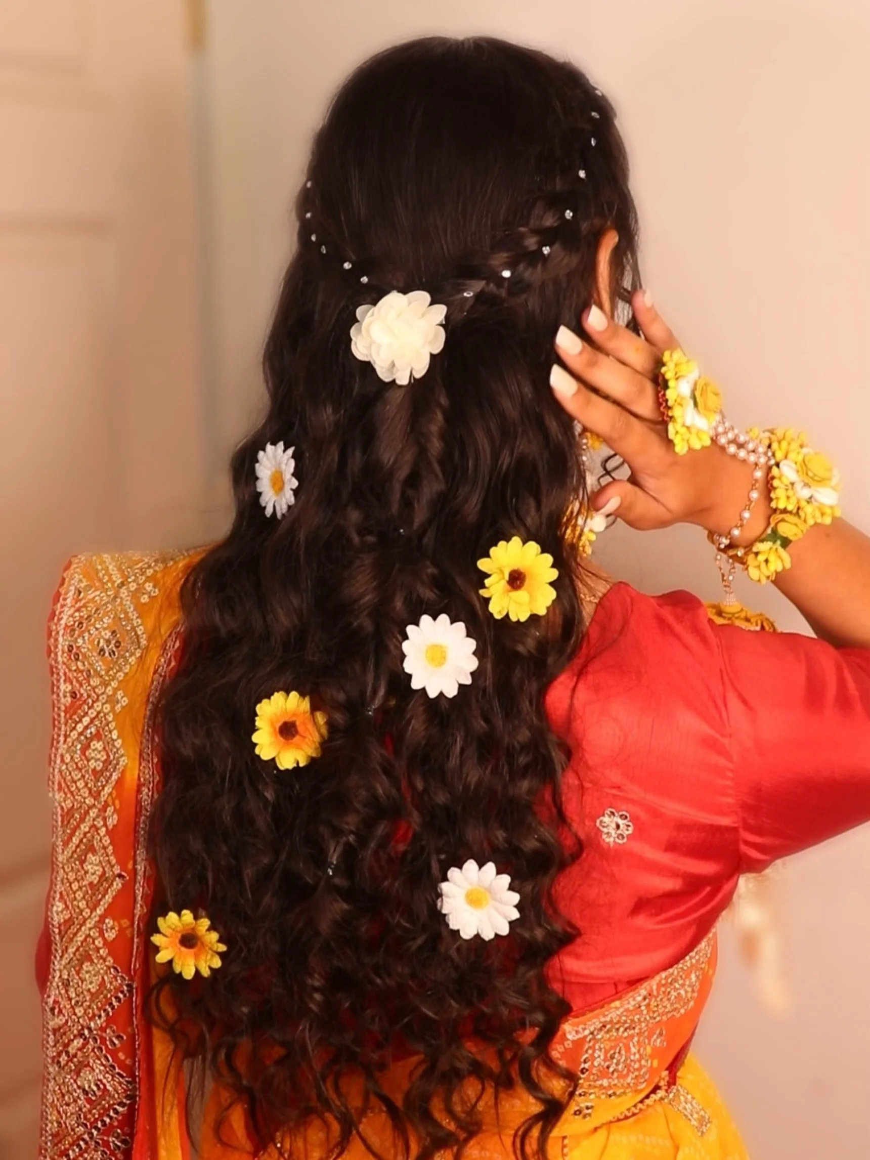 Liina&rsquo;s Haldi Hair 🌻💛

#sydneymakeupartist #bridalmakeupartist #hairstyling