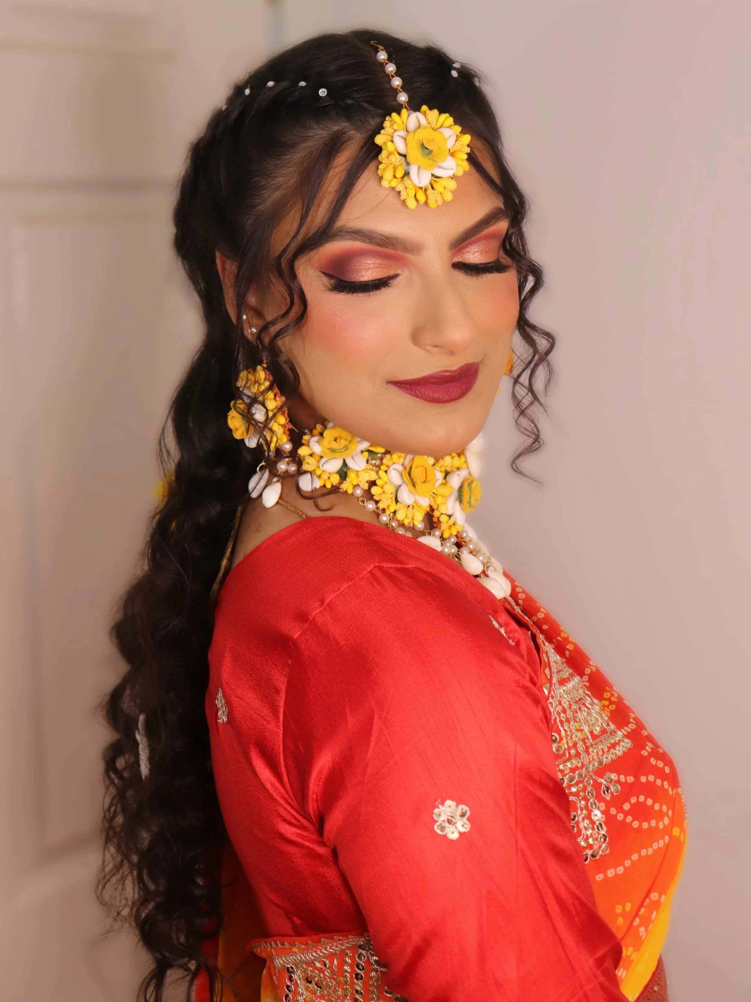 I can&rsquo;t wait to start posting her Mehndi content 😍 coming 🔜

This is prob my fav photo of Liina at her Haldi event 🌻

#sydneymakeupartist #bridalmakeupandhair