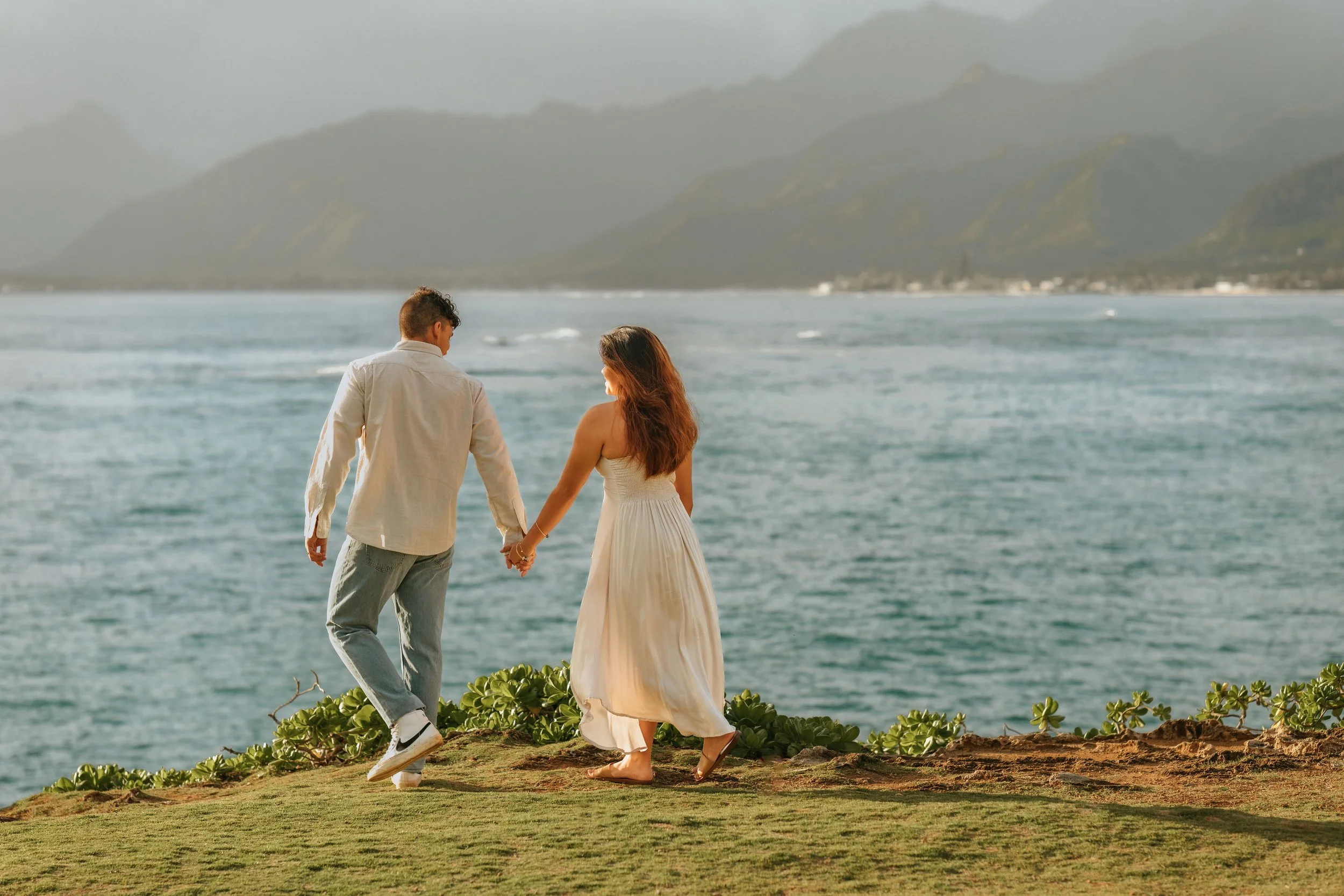 SUMMER-OAHU-HAWAII-COUPLE-PORTRAIT_018.jpg